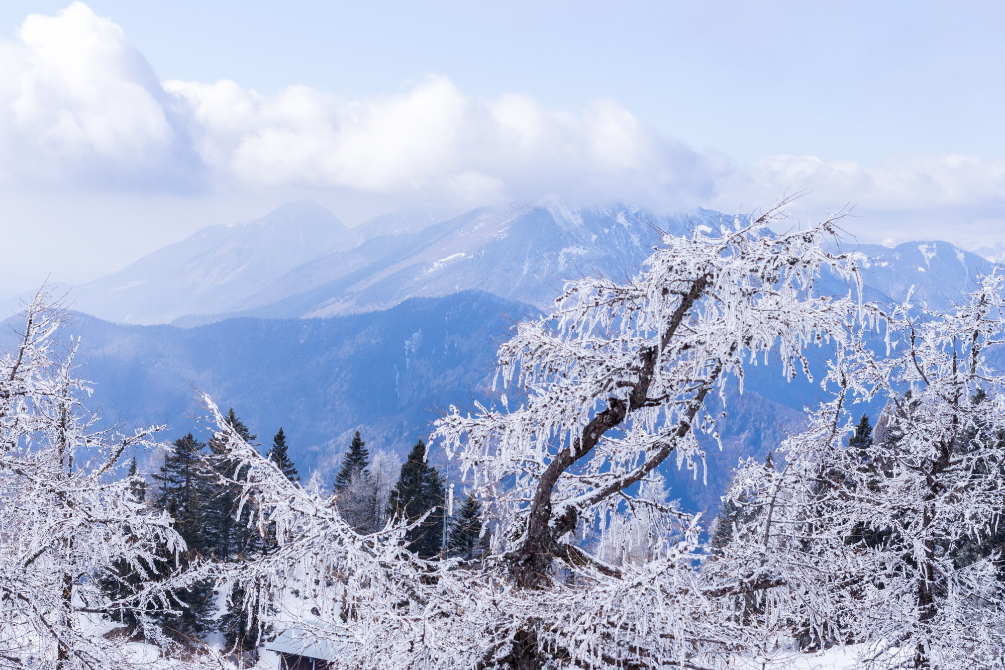 Canon EOS 700D (EOS Rebel T5i / EOS Kiss X7i) + Canon EF 40mm F2.8 STM sample photo. Krvavec slovenia photography