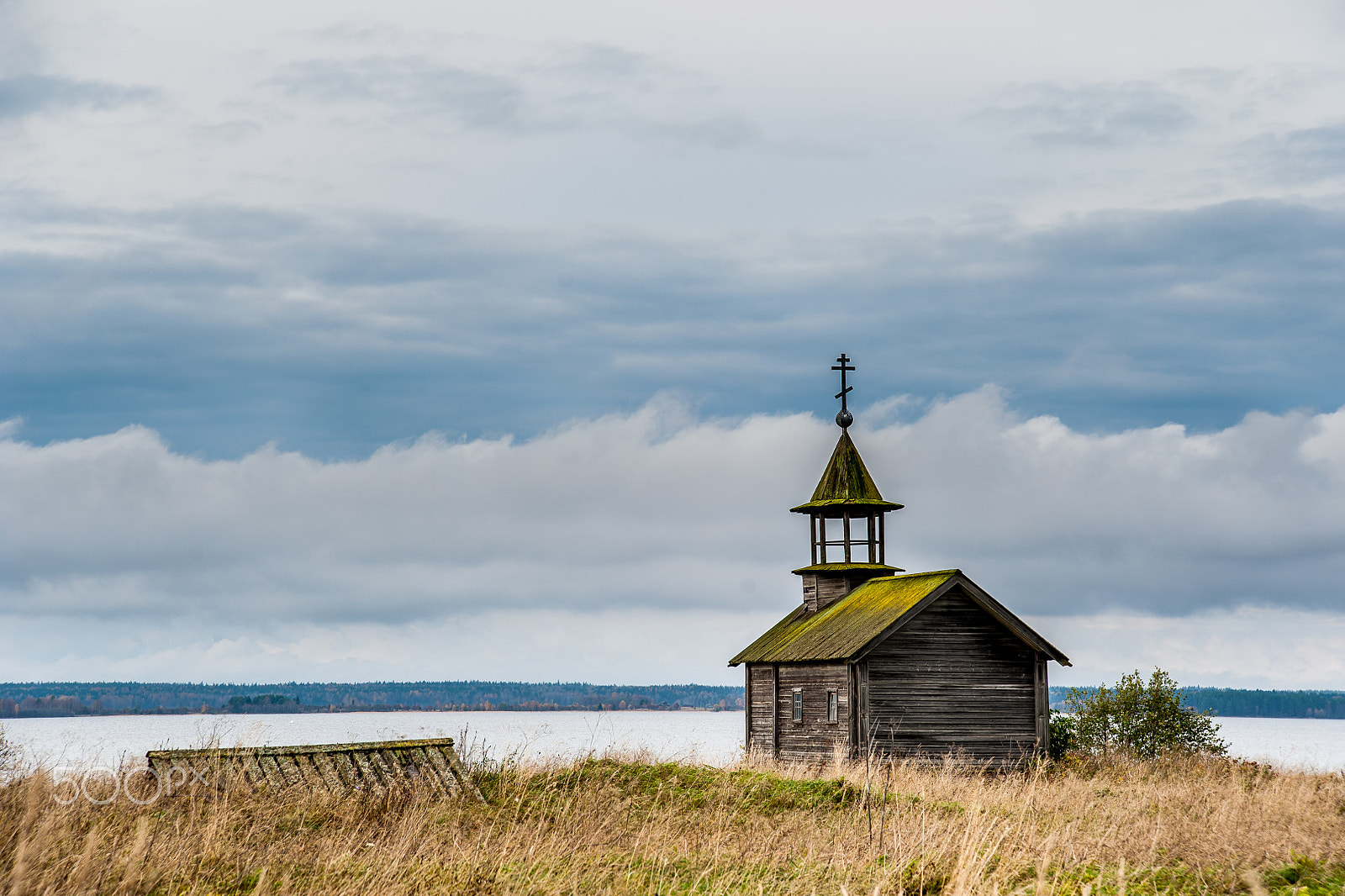 Nikon AF Nikkor 24-85mm F2.8-4D IF sample photo. Russia church on the shores of lake. photography