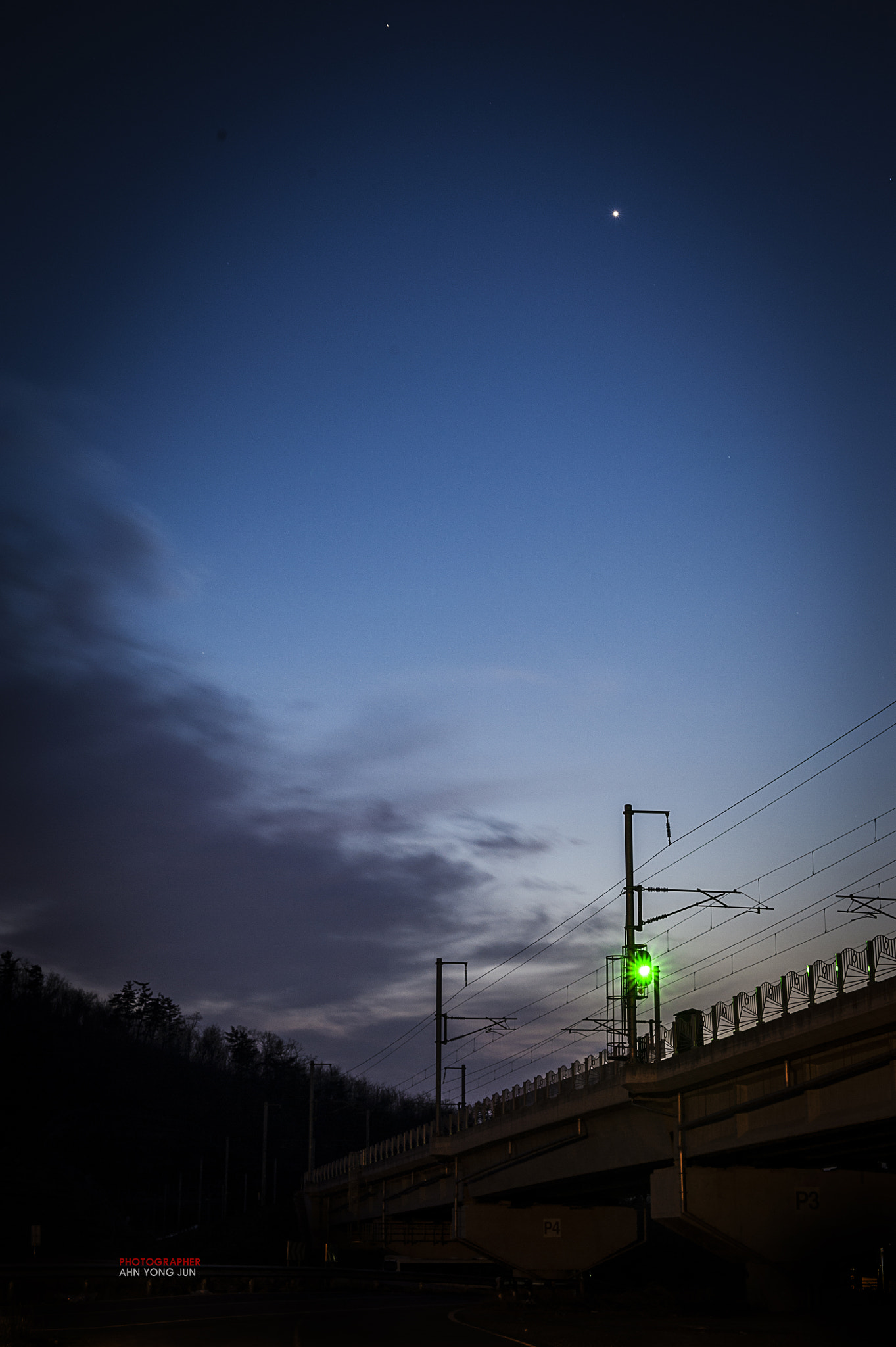 ZEISS Makro-Planar T* 50mm F2 sample photo. Green lights to planet venus photography