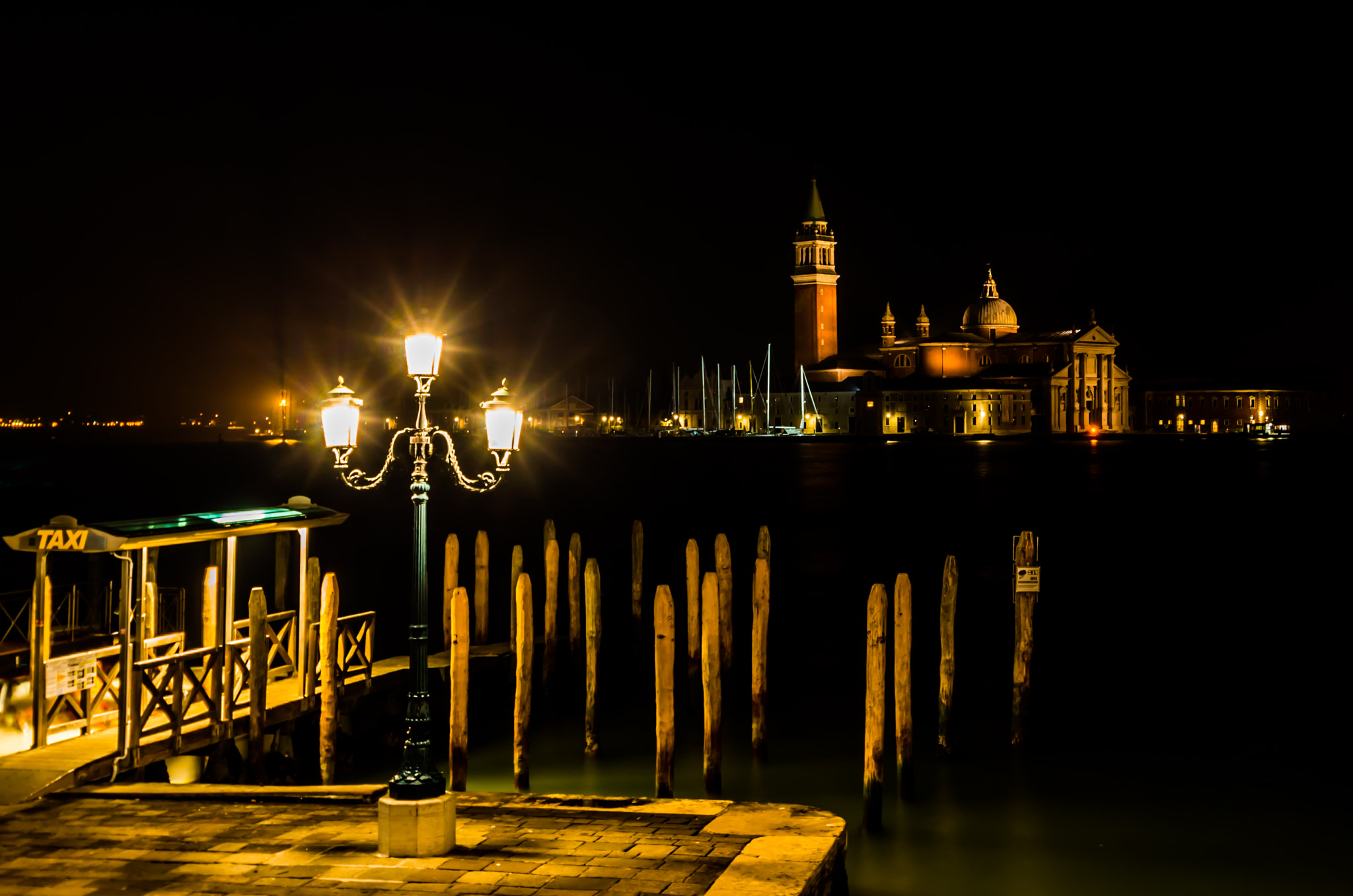 Pentax K-5 II sample photo. Venice by night photography