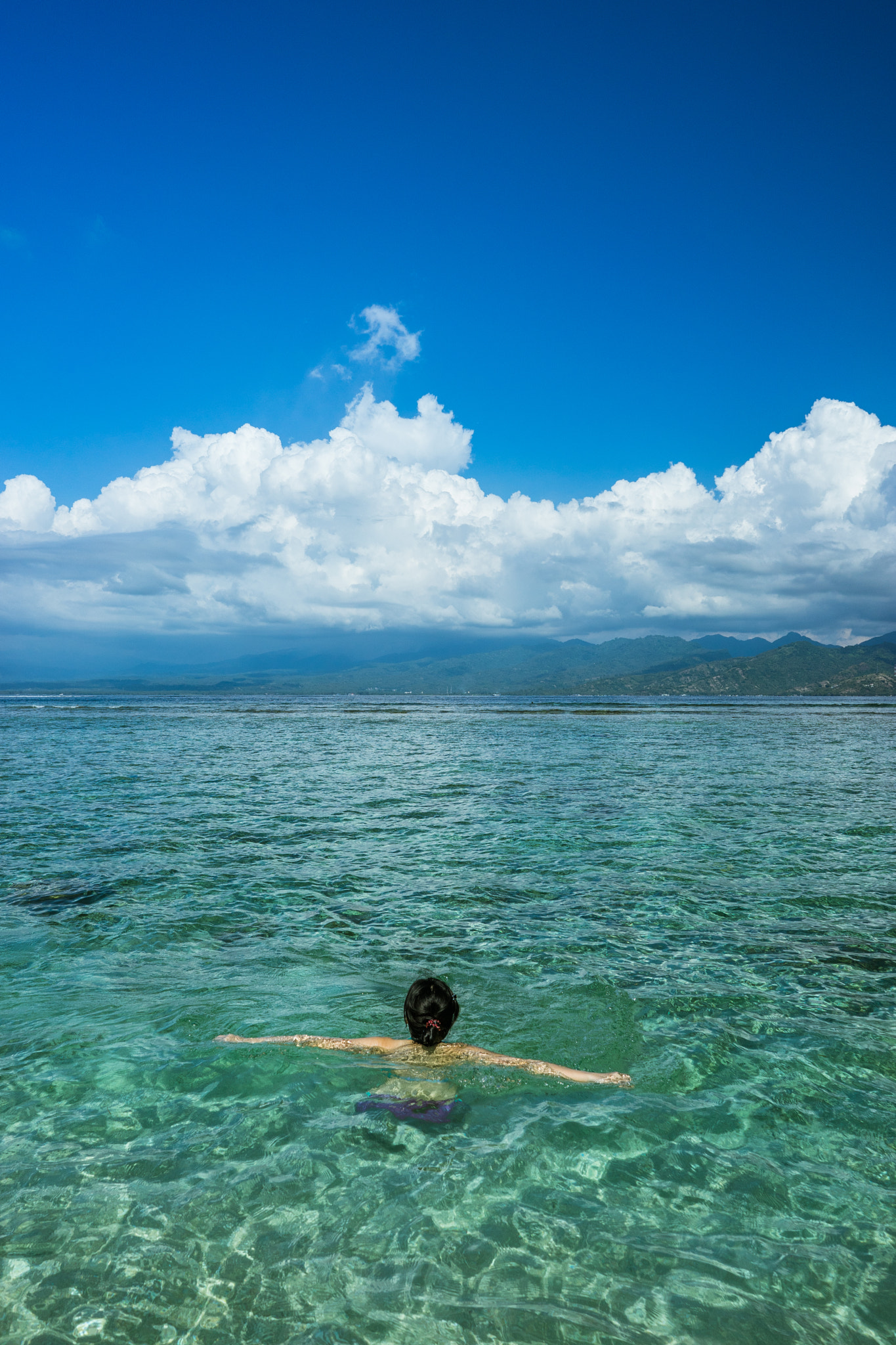 Sony a7 II sample photo. Transparant sea photography