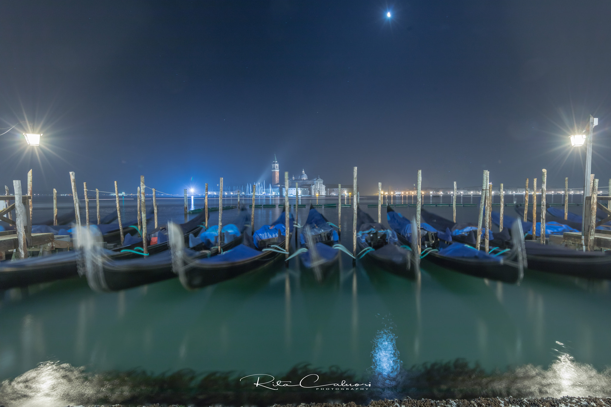 Canon EOS 5DS R + Canon EF 11-24mm F4L USM sample photo. Blue hour photography