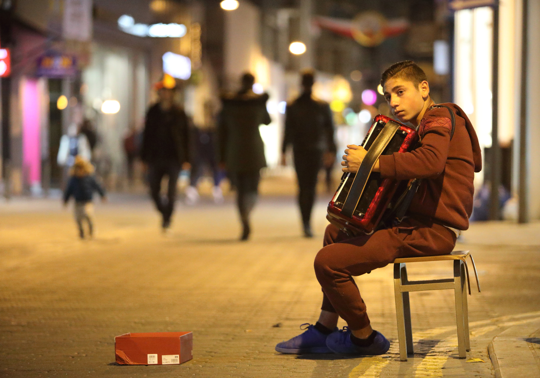 Canon EF 70-200mm F2.8L IS USM sample photo. Accordion photography