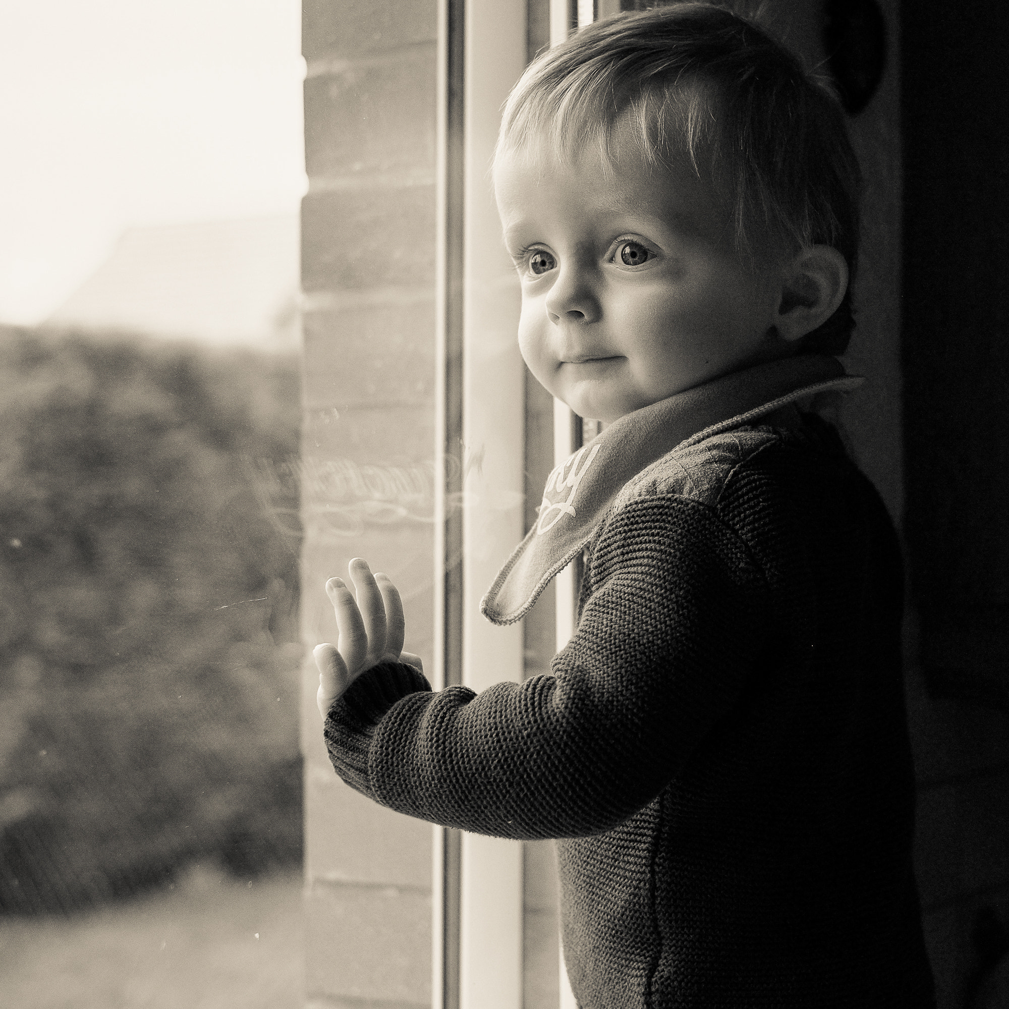 Fujifilm X-Pro1 + Fujifilm XF 35mm F1.4 R sample photo. Windows arthur... photography