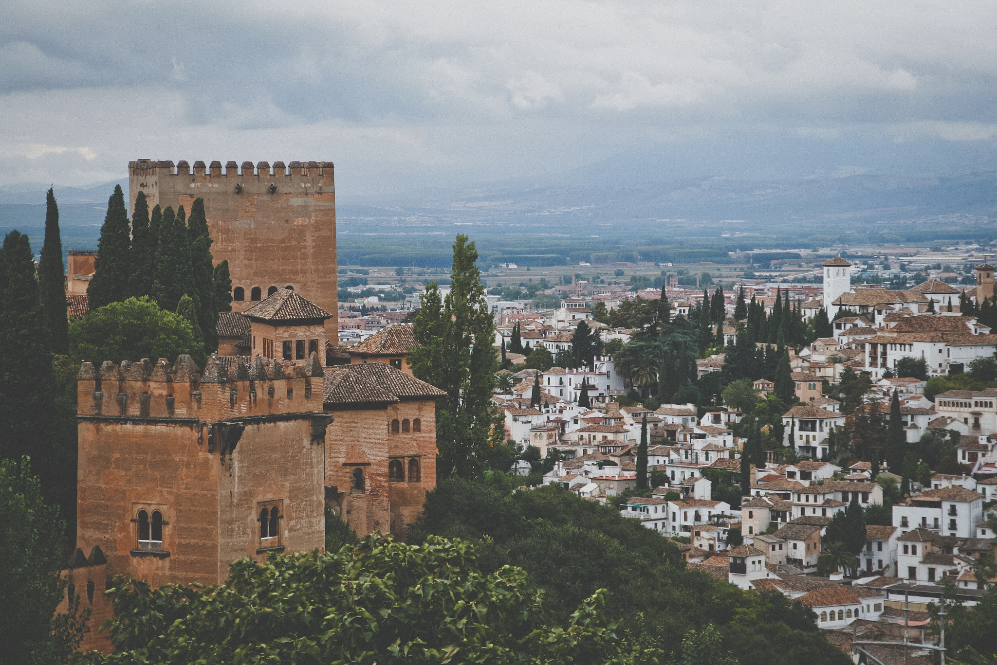 Canon EF 28-105mm f/3.5-4.5 USM sample photo. Alhambra photography