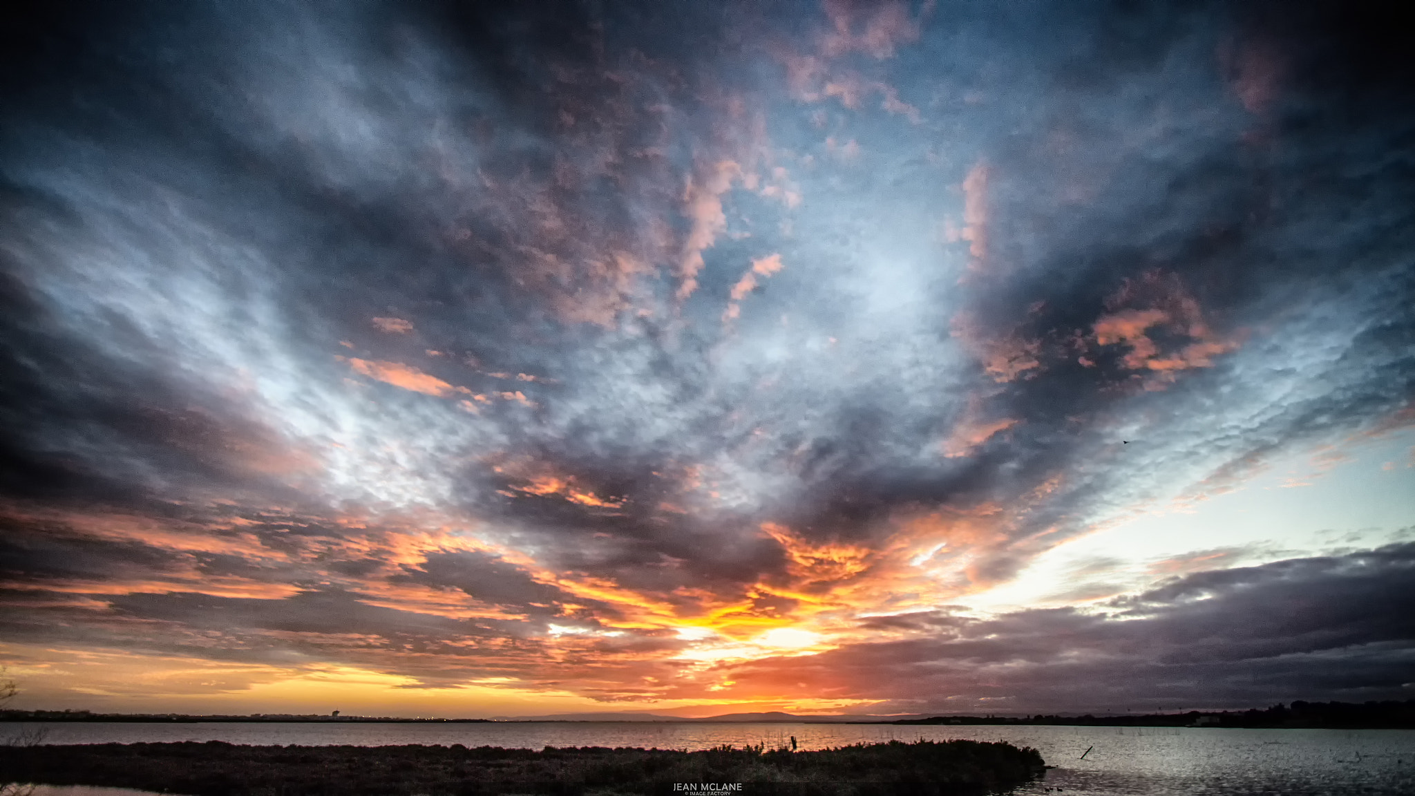 Canon EF-S 10-22mm F3.5-4.5 USM sample photo. Wide sunset photography
