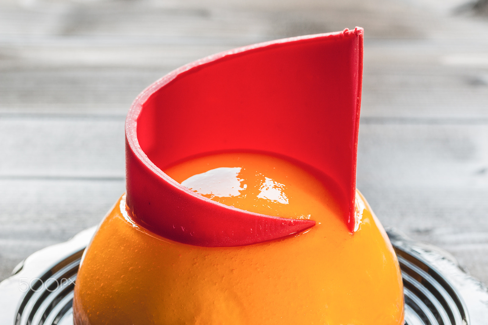 Canon EOS 70D + Canon EF 50mm F2.5 Macro sample photo. Particular of little orange cake photography