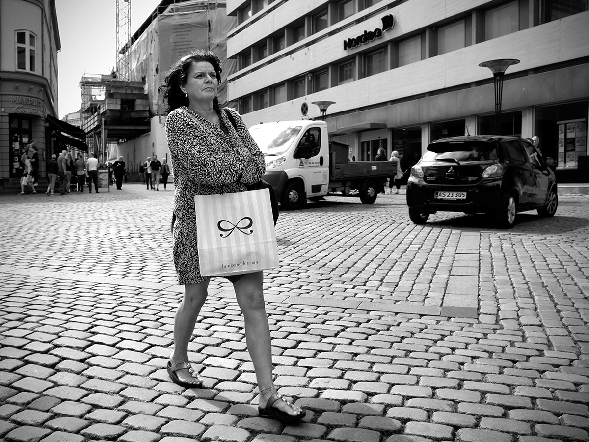 Fujifilm XF 18mm F2 R sample photo. After shopping stroll photography