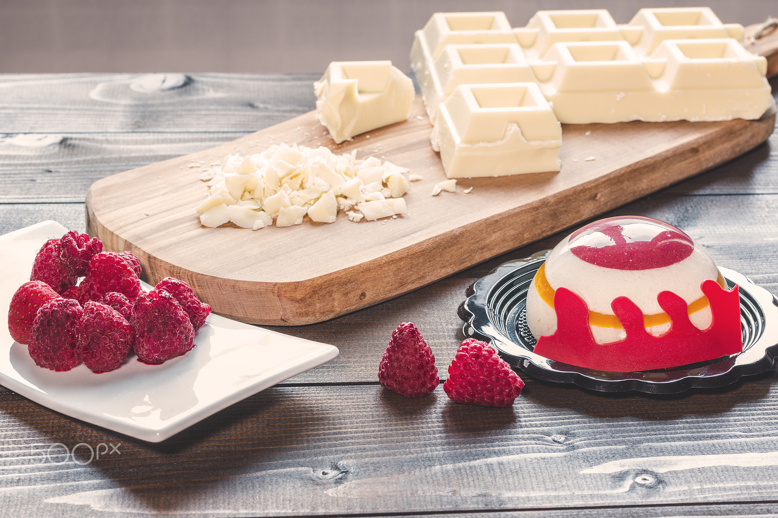Canon EOS 70D + Canon EF 50mm F2.5 Macro sample photo. Raspberry cake and chocolate photography