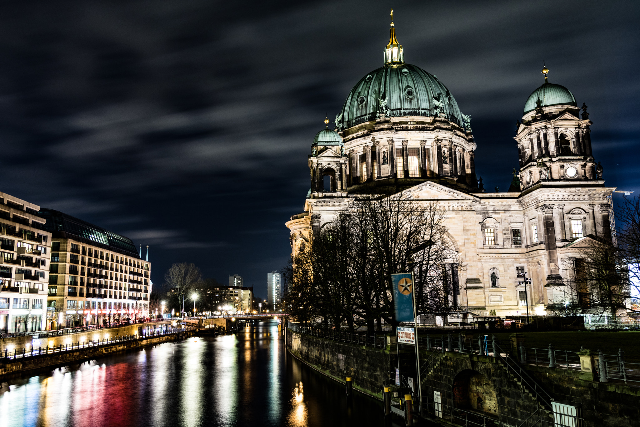 Canon EOS 760D (EOS Rebel T6s / EOS 8000D) sample photo. Berliner dom photography