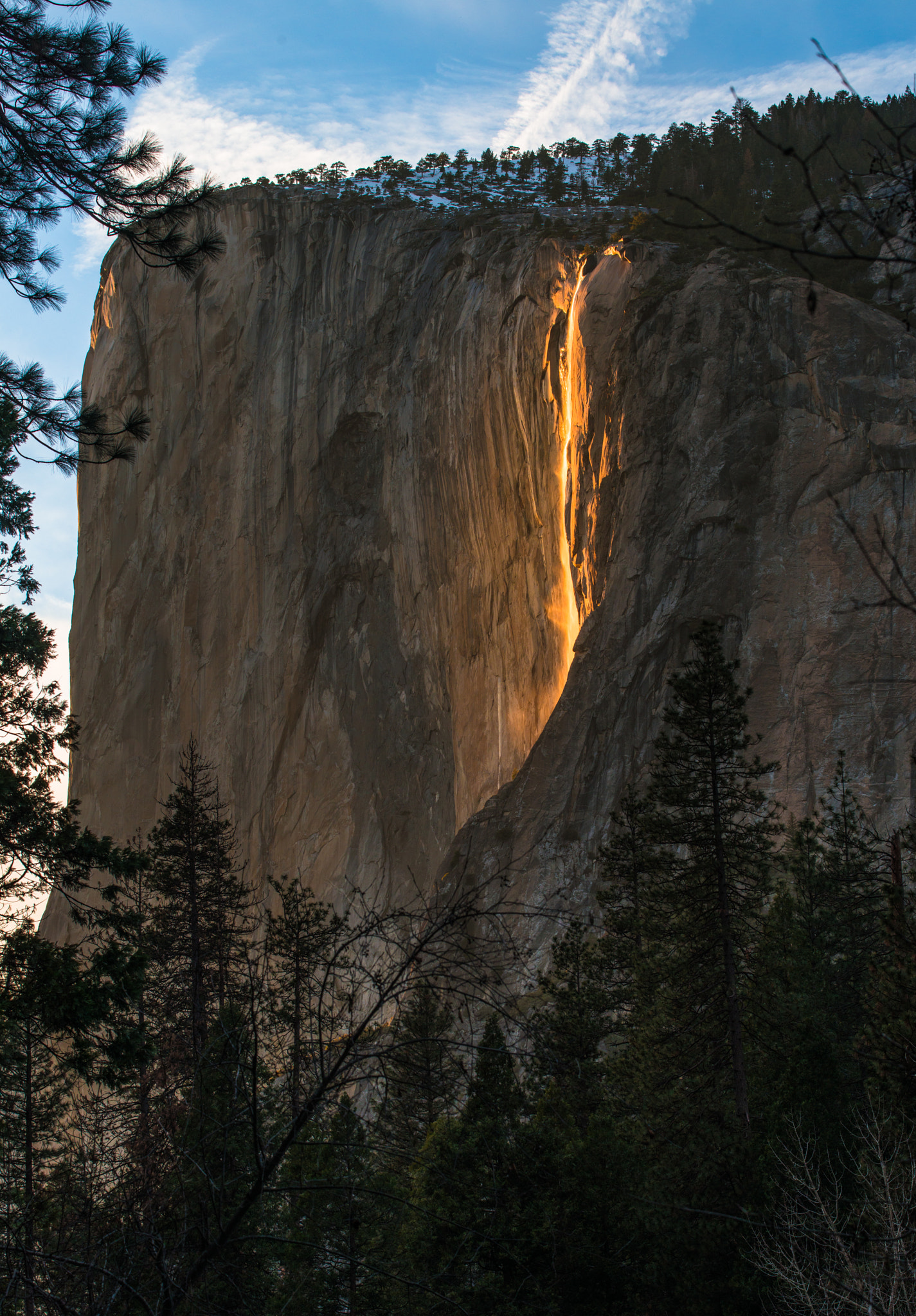 Nikon AF-S Nikkor 70-200mm F4G ED VR sample photo. Firefall in yosemite national park photography