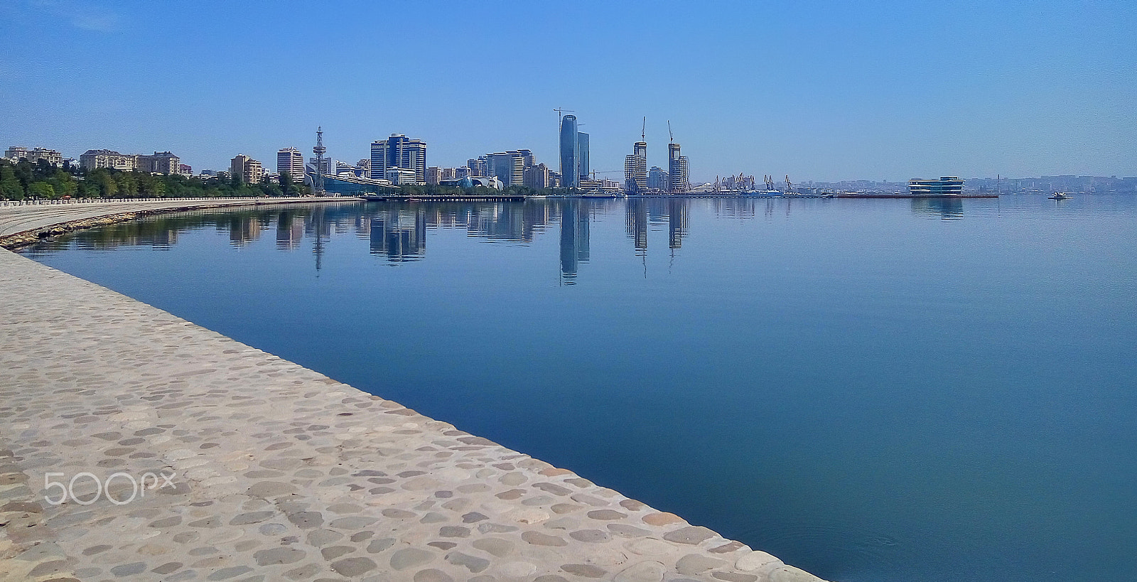 Xiaomi HM Note 2 sample photo. Panorama baku boulevard on a sunny day photography