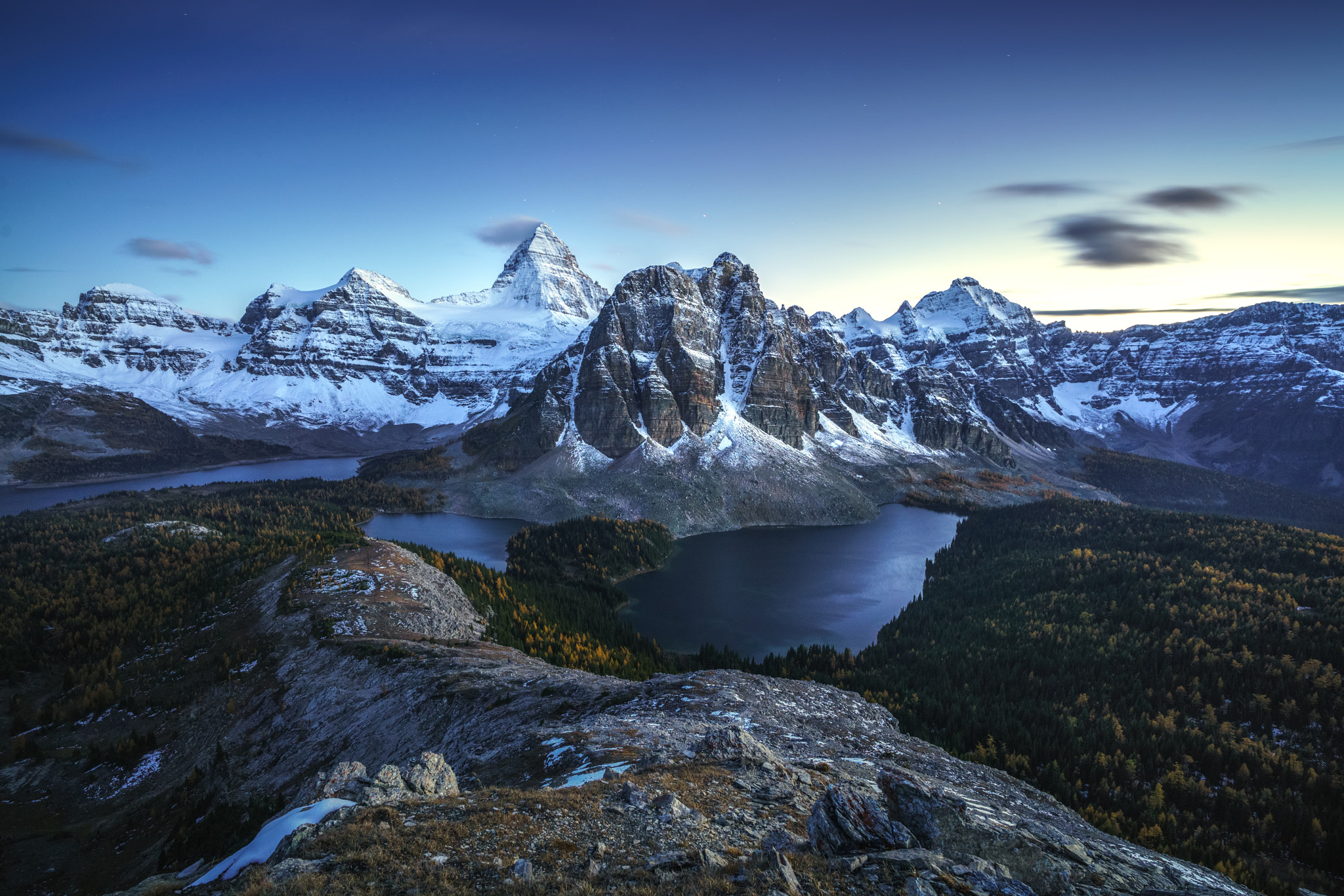 ZEISS Batis 18mm F2.8 sample photo. Mount assiniboine at dusk photography