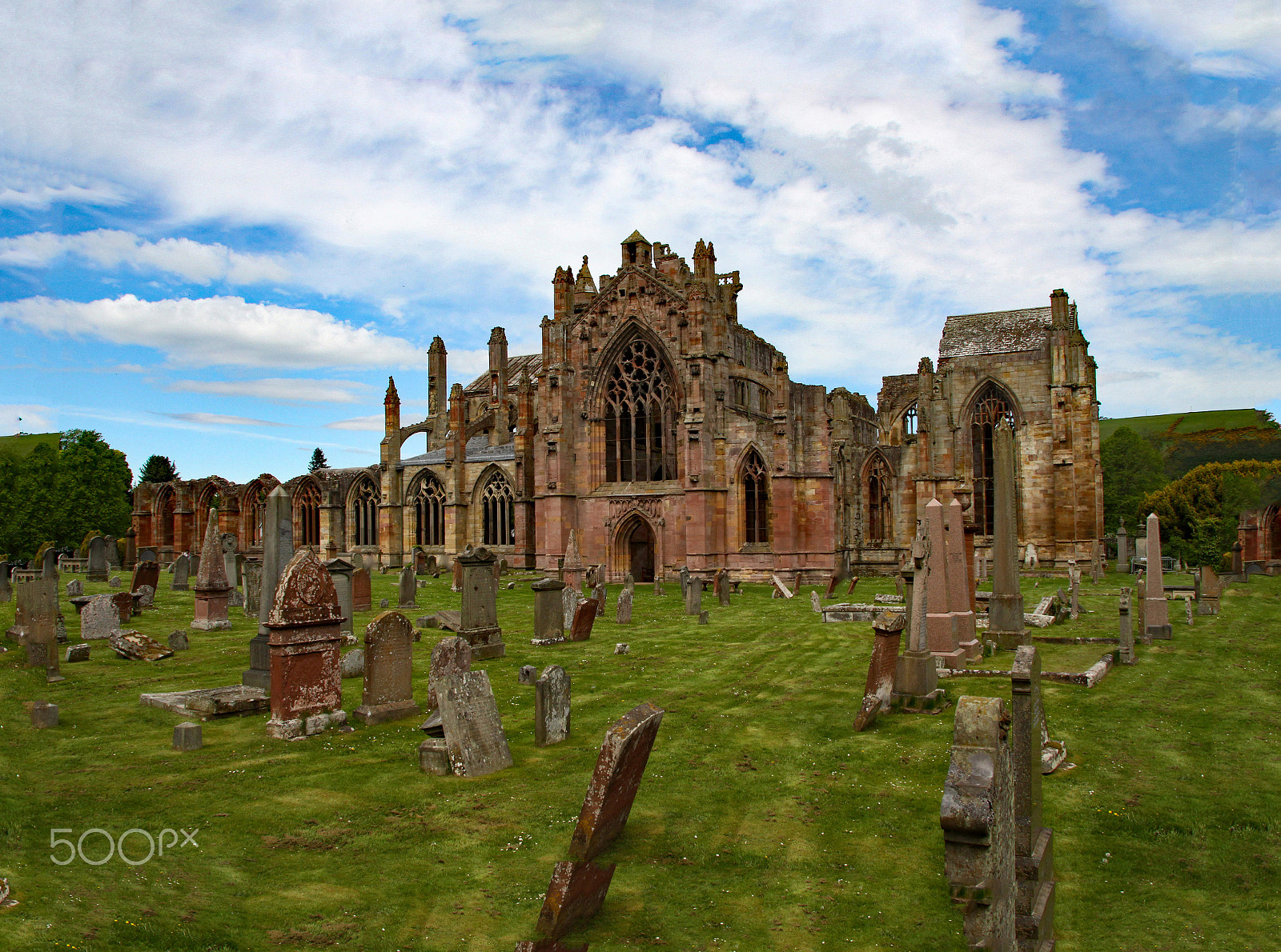 Canon EOS 50D + Sigma 18-200mm f/3.5-6.3 DC OS sample photo. Melrose abbey photography