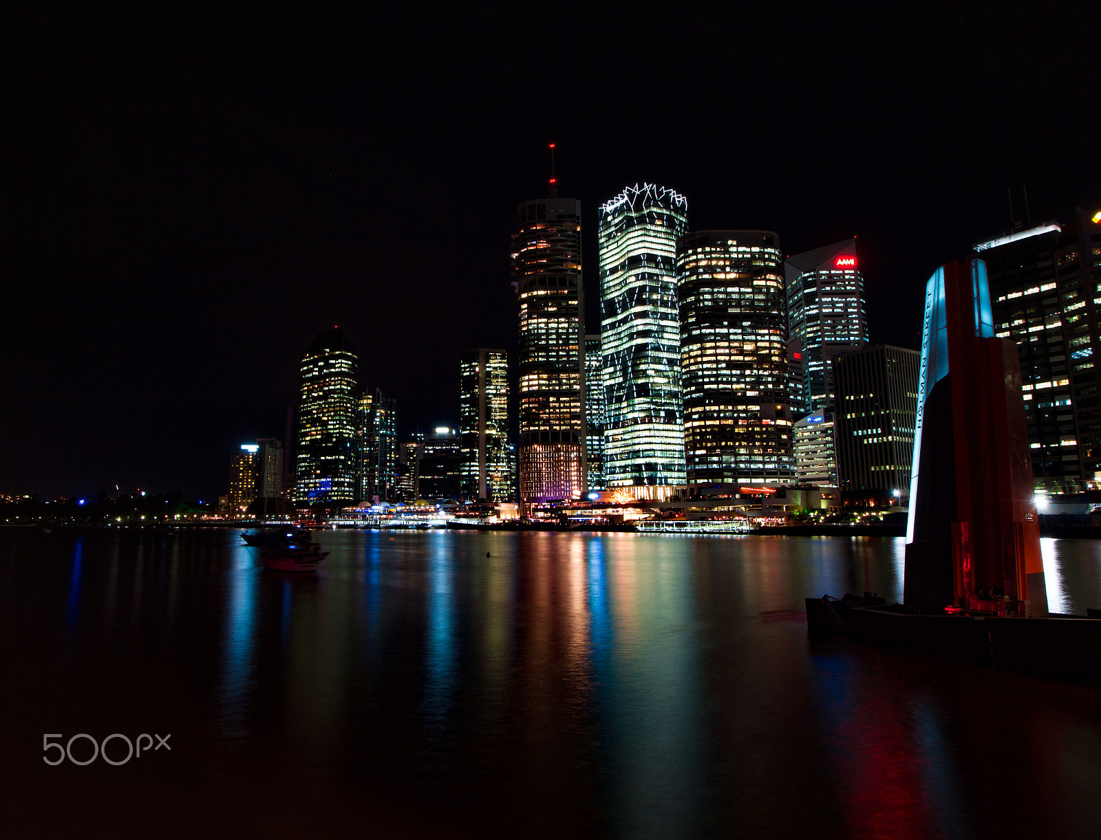 Canon EOS 550D (EOS Rebel T2i / EOS Kiss X4) sample photo. Brisbane city night photography