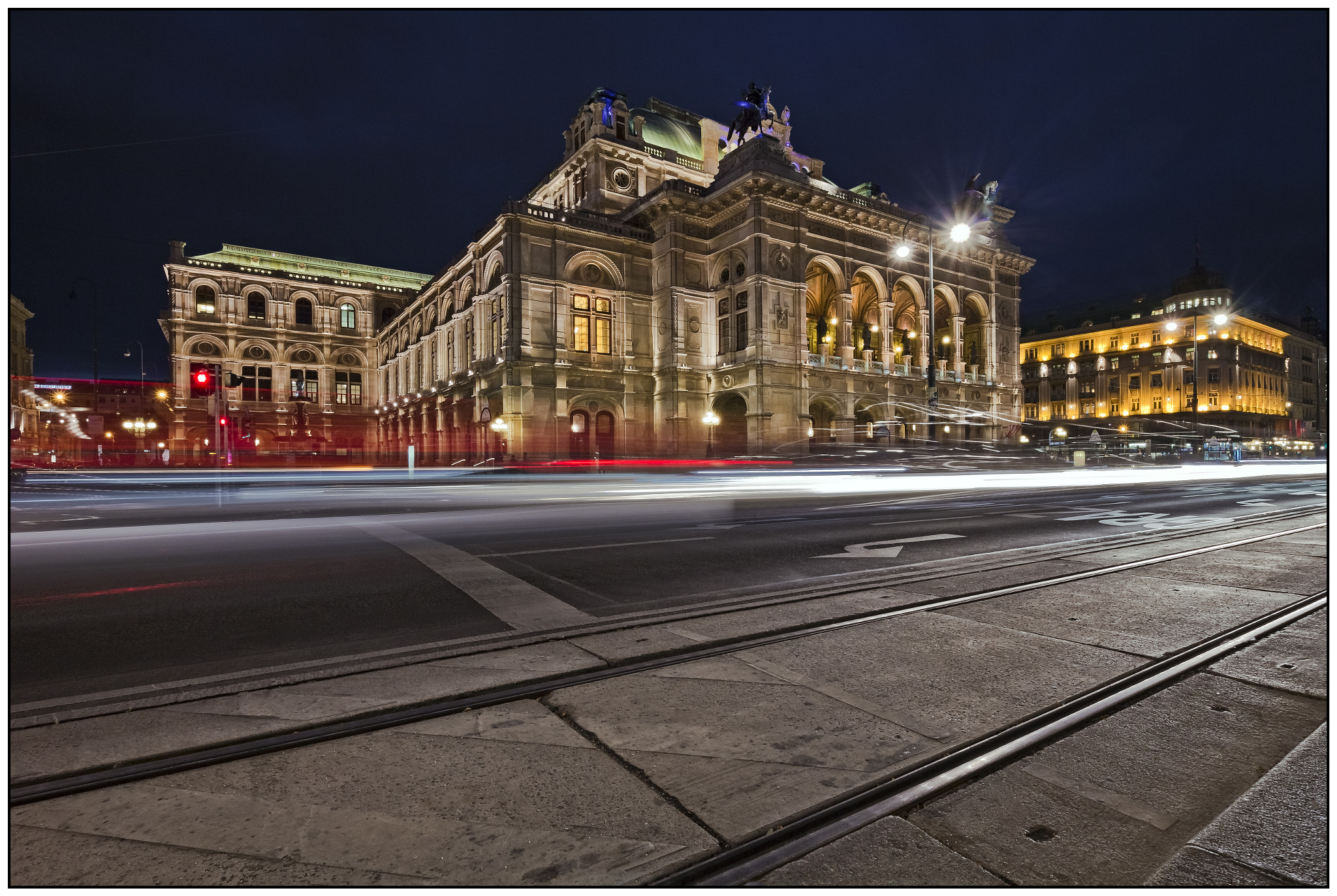 Canon EF-M 11-22mm F4-5.6 IS STM sample photo. Vienna state opera house, vienna. photography