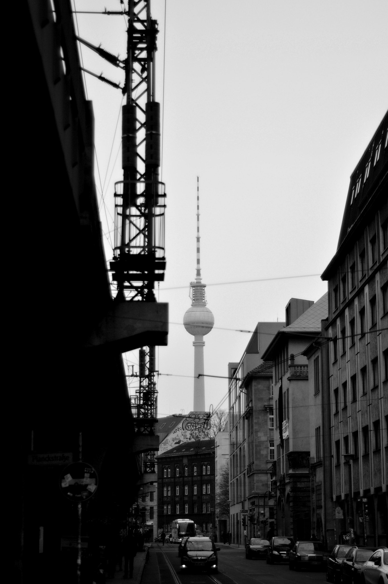 Nikon D3200 + Nikon AF Nikkor 50mm F1.8D sample photo. Fernsehturm photography