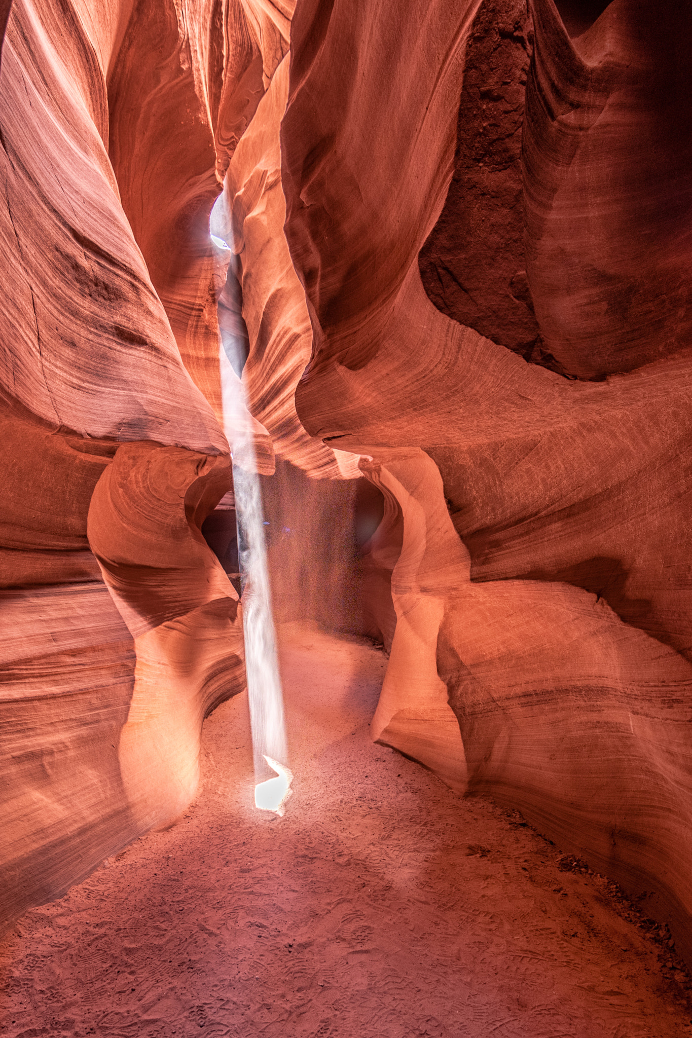 Canon EOS 500D (EOS Rebel T1i / EOS Kiss X3) sample photo. Upper antelope canyon photography