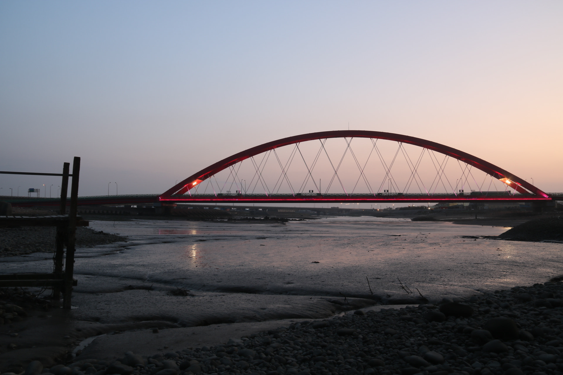 Canon EOS 760D (EOS Rebel T6s / EOS 8000D) sample photo. Rainbow bridge photography