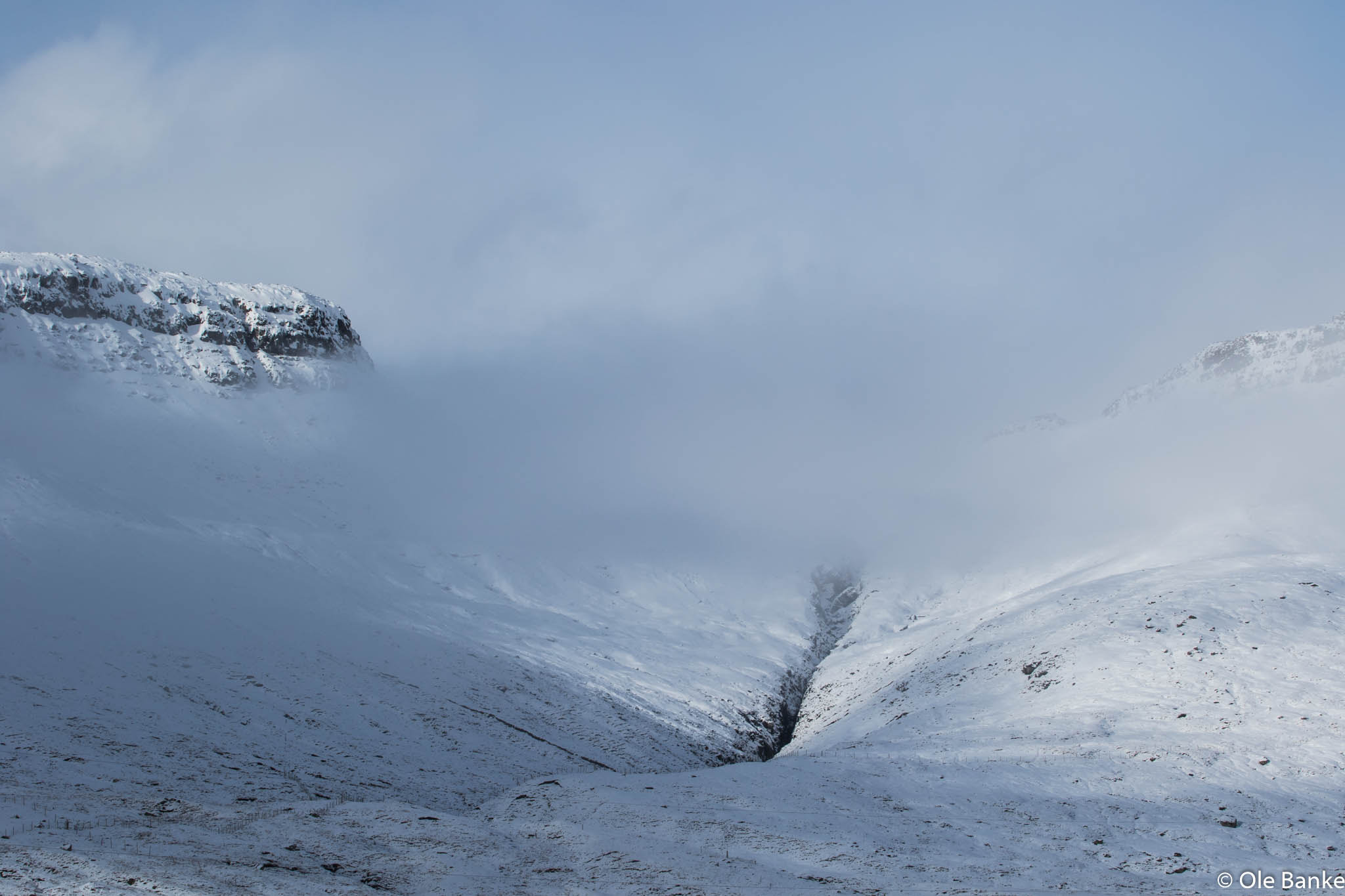 Canon EF 70-300mm F4-5.6L IS USM sample photo. Snow on the mountain photography
