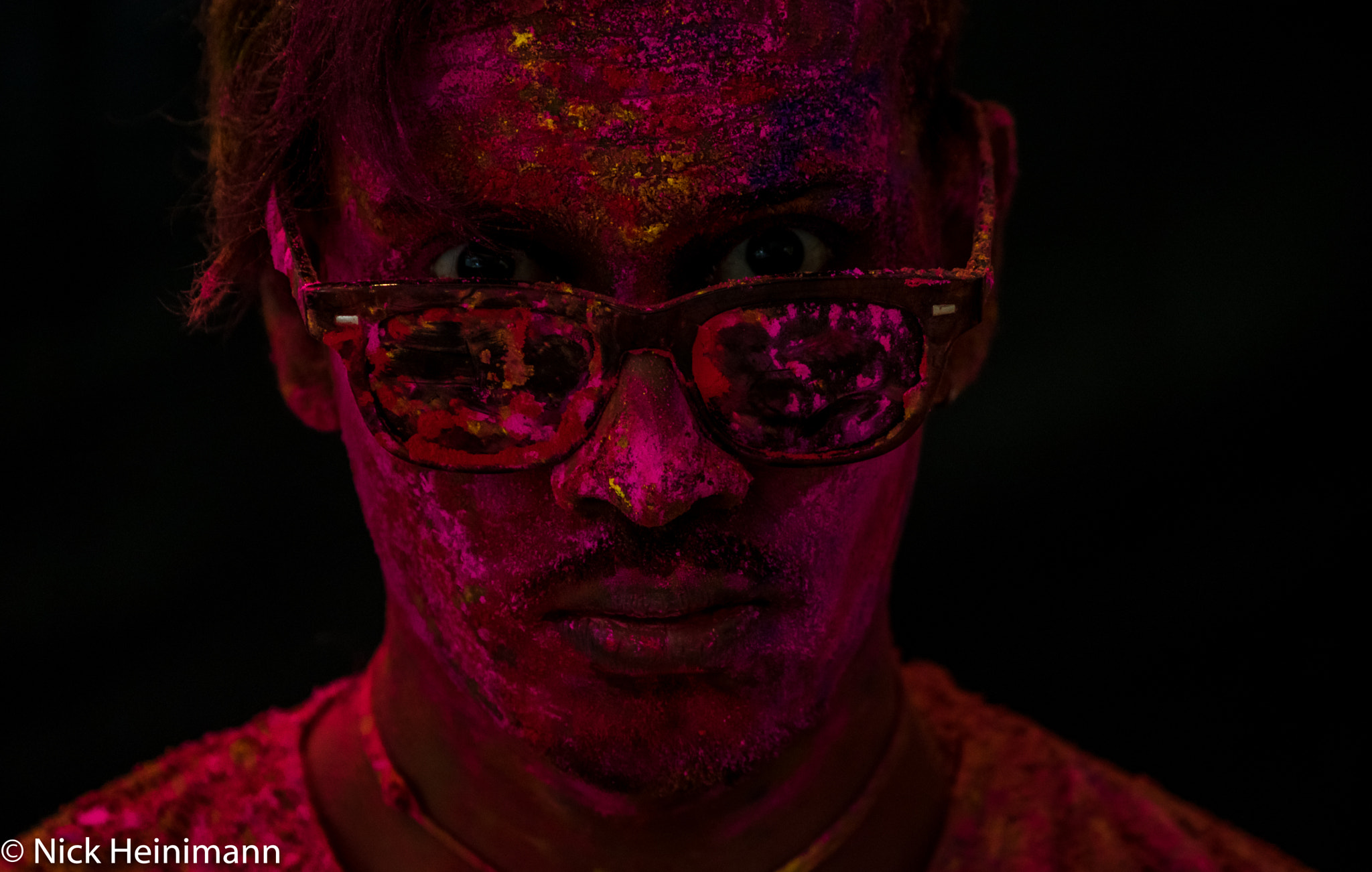 Sigma 70-300mm F4-5.6 APO DG Macro sample photo. A date with powder photography