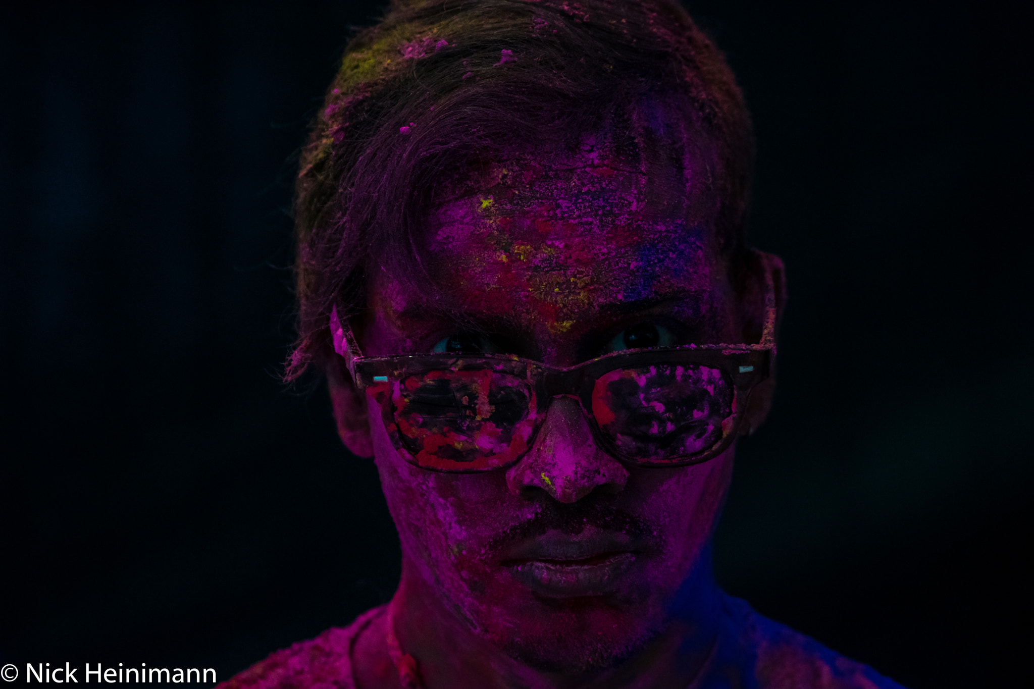 Sigma 70-300mm F4-5.6 APO DG Macro sample photo. A date with powder photography