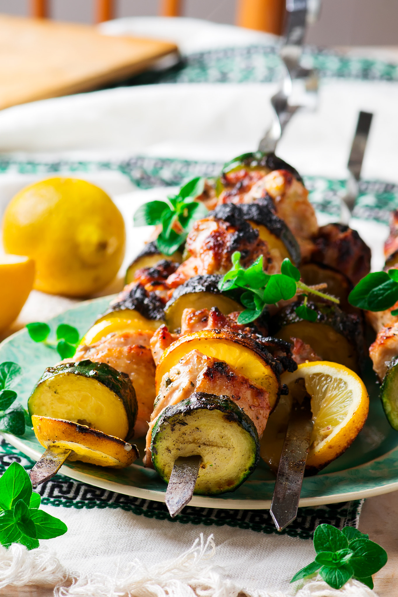 Nikon AF-S Micro-Nikkor 105mm F2.8G IF-ED VR sample photo. Greek-style chicken skewers photography