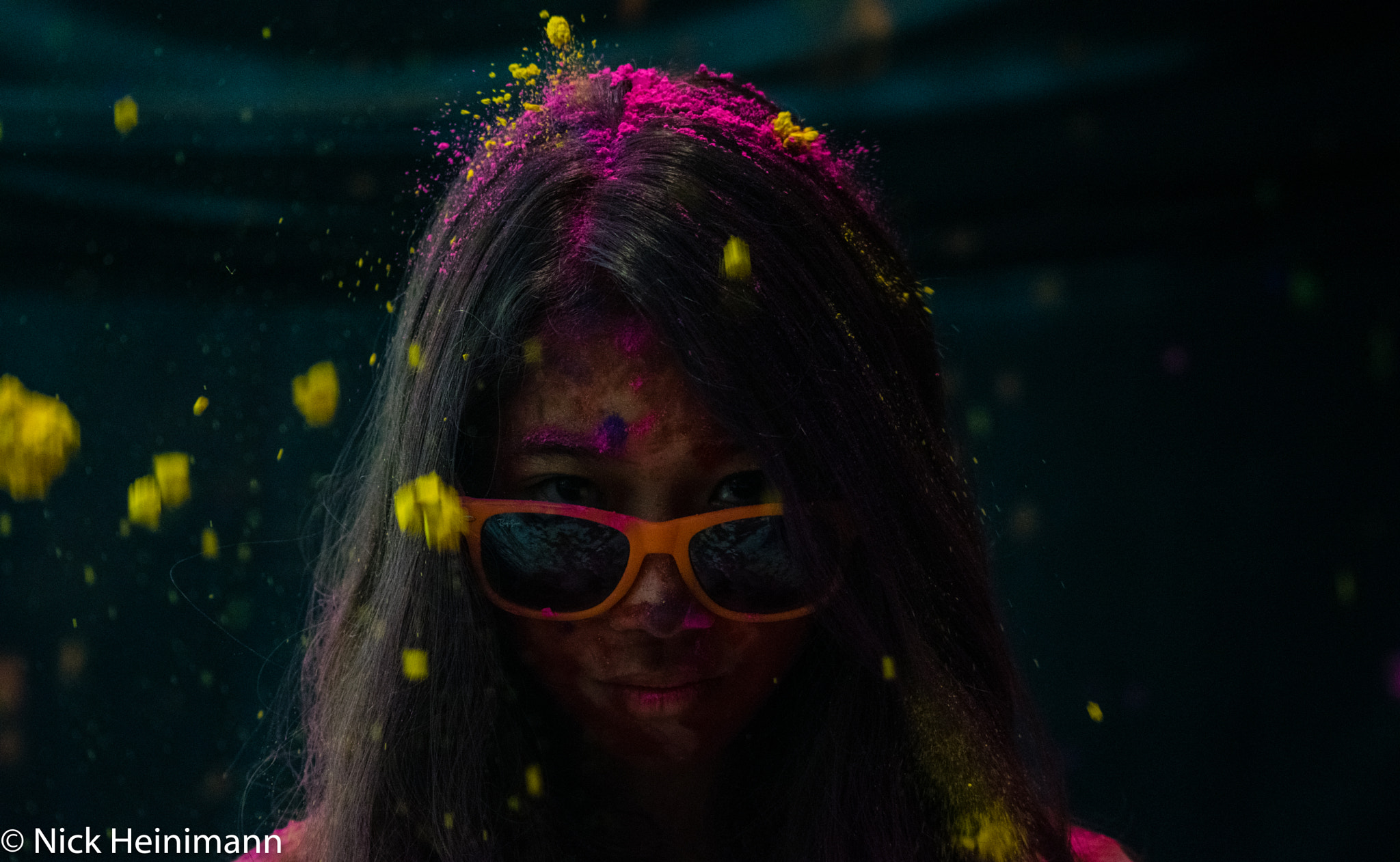 Sigma 70-300mm F4-5.6 APO DG Macro sample photo. A date with powder photography