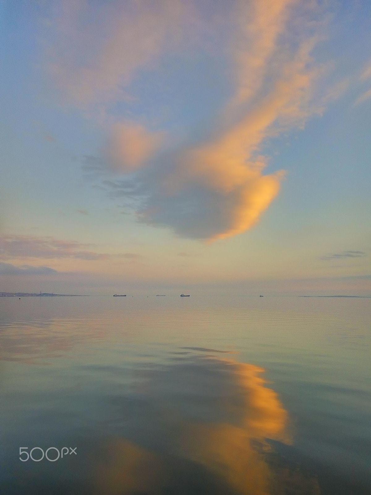 Xiaomi HM Note 2 sample photo. Reflection of clouds in the caspian sea in baku bay photography