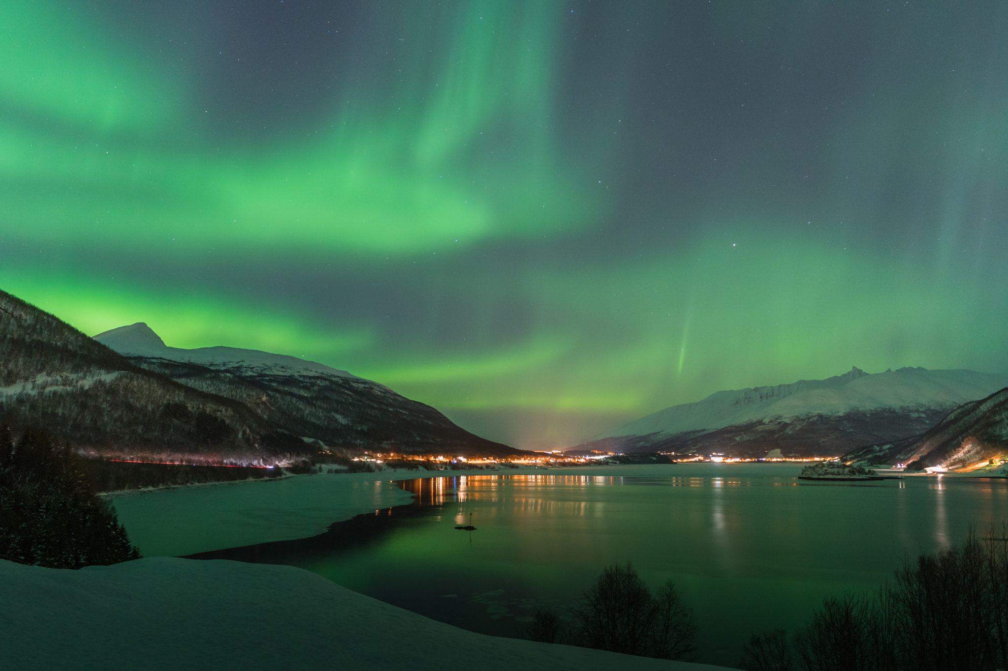 ZEISS Batis 18mm F2.8 sample photo. Northern lights in northern norway photography