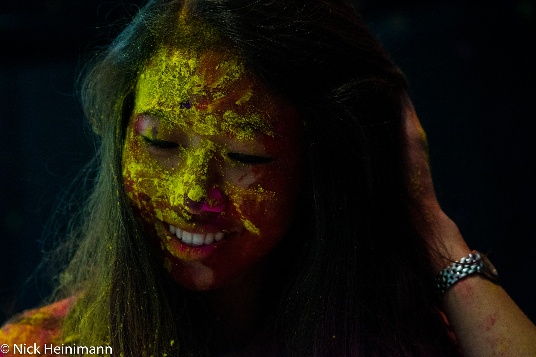 Sigma 70-300mm F4-5.6 APO DG Macro sample photo. A date with powder photography