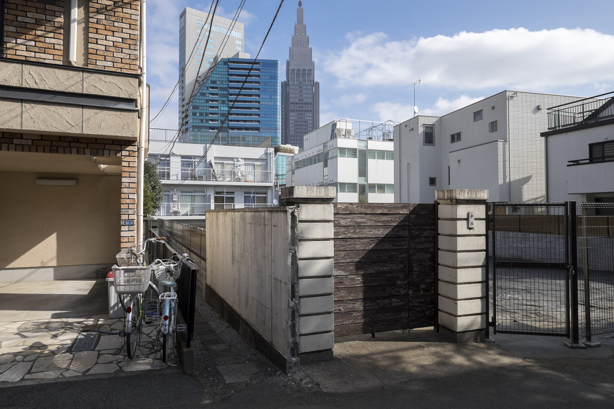 Fujifilm X-T1 + Fujifilm XF 14mm F2.8 R sample photo. Tokyo.渋谷区代々木 photography