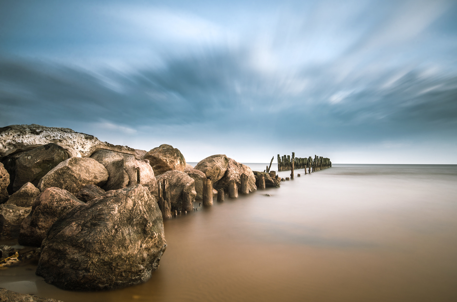 Nikon D600 + Nikon AF-S Nikkor 18-35mm F3.5-4.5G ED sample photo. Baltic sea photography