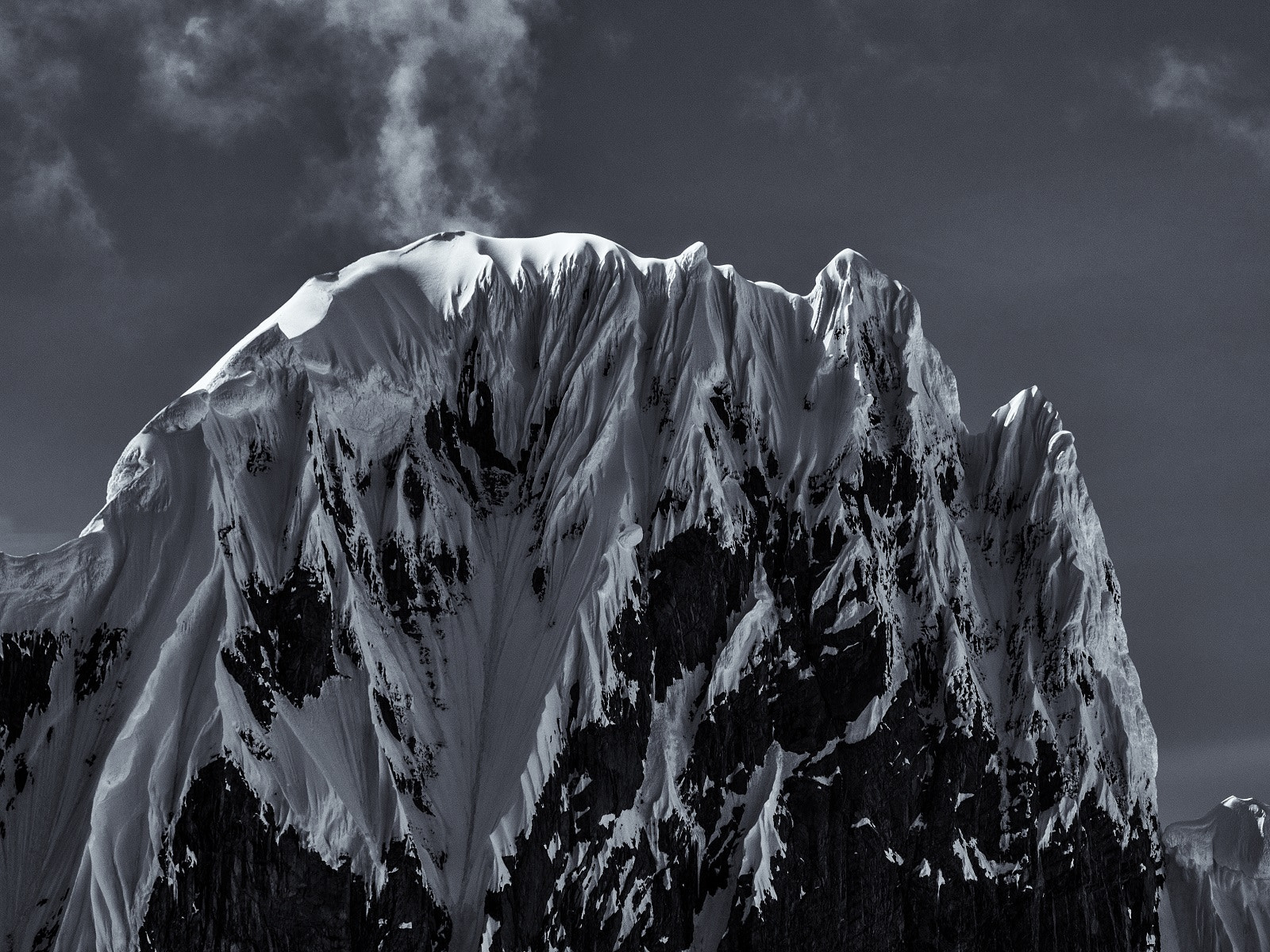 Olympus OM-D E-M5 sample photo. Antarctic peak photography
