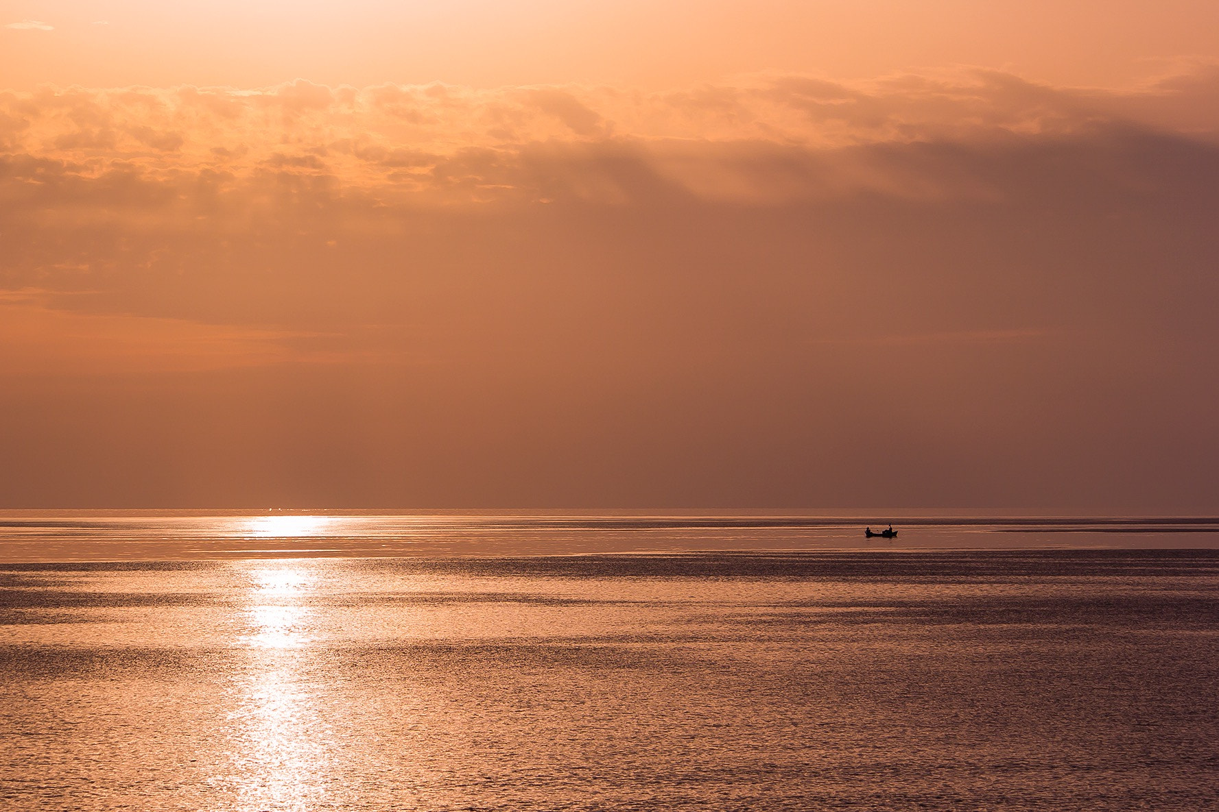 Canon EF-S 55-250mm F4-5.6 IS sample photo. Minimal trials photography