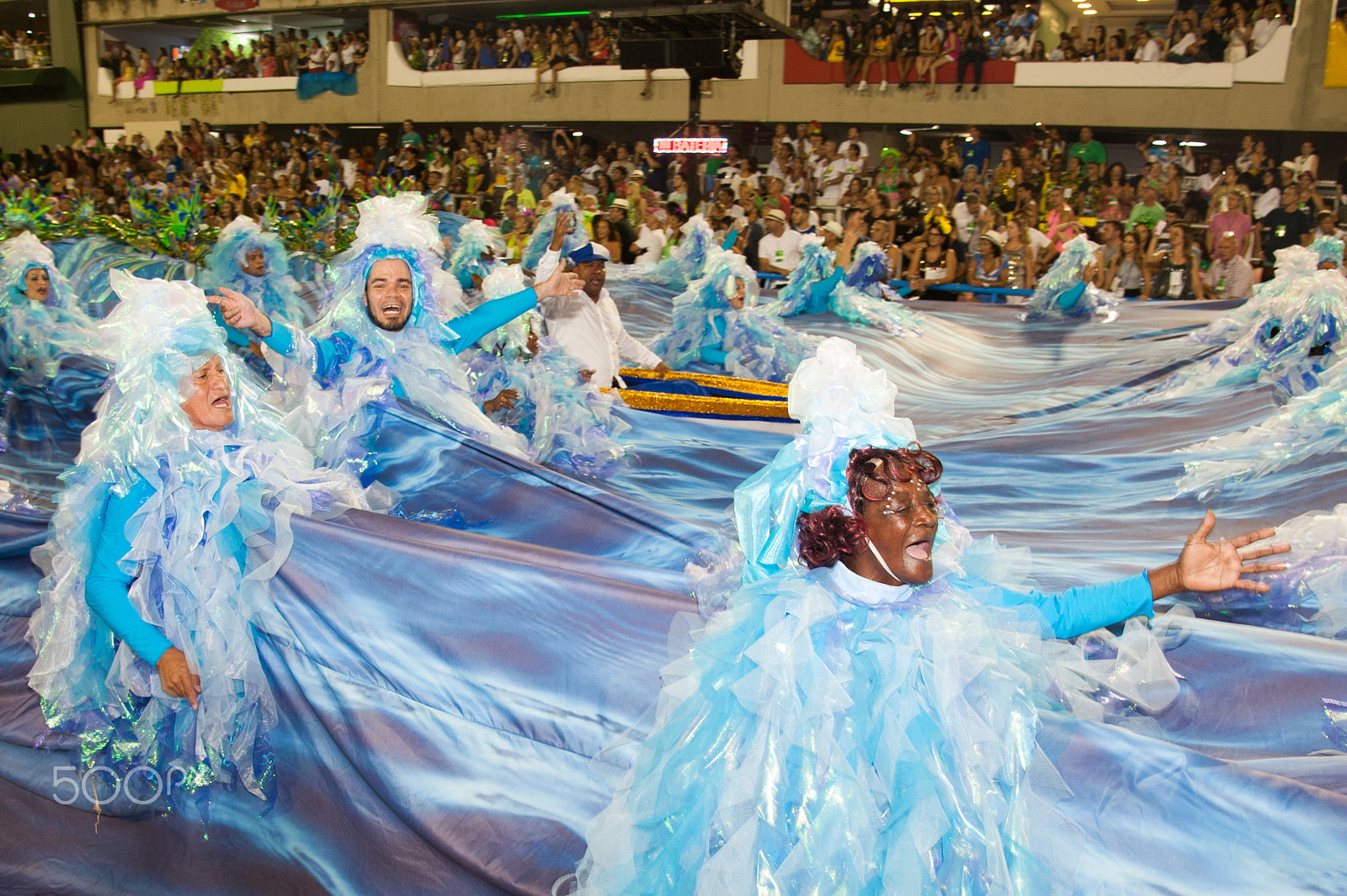 Nikon AF-S Nikkor 24-120mm F4G ED VR sample photo. Parade of the samba school portela photography