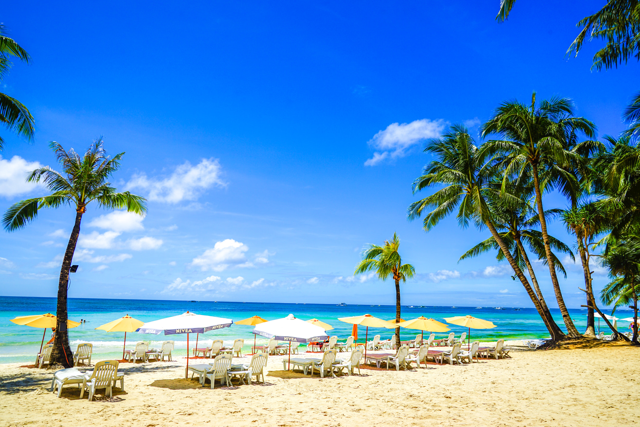 Sony a7 II + Sony FE 24-70mm F2.8 GM sample photo. Boracay photography