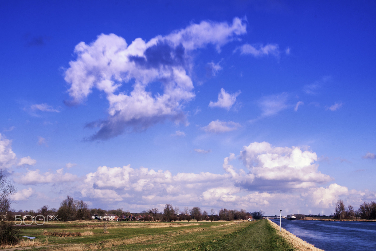 Canon EOS 40D + Canon EF 24-105mm F4L IS USM sample photo. Clouds2 photography