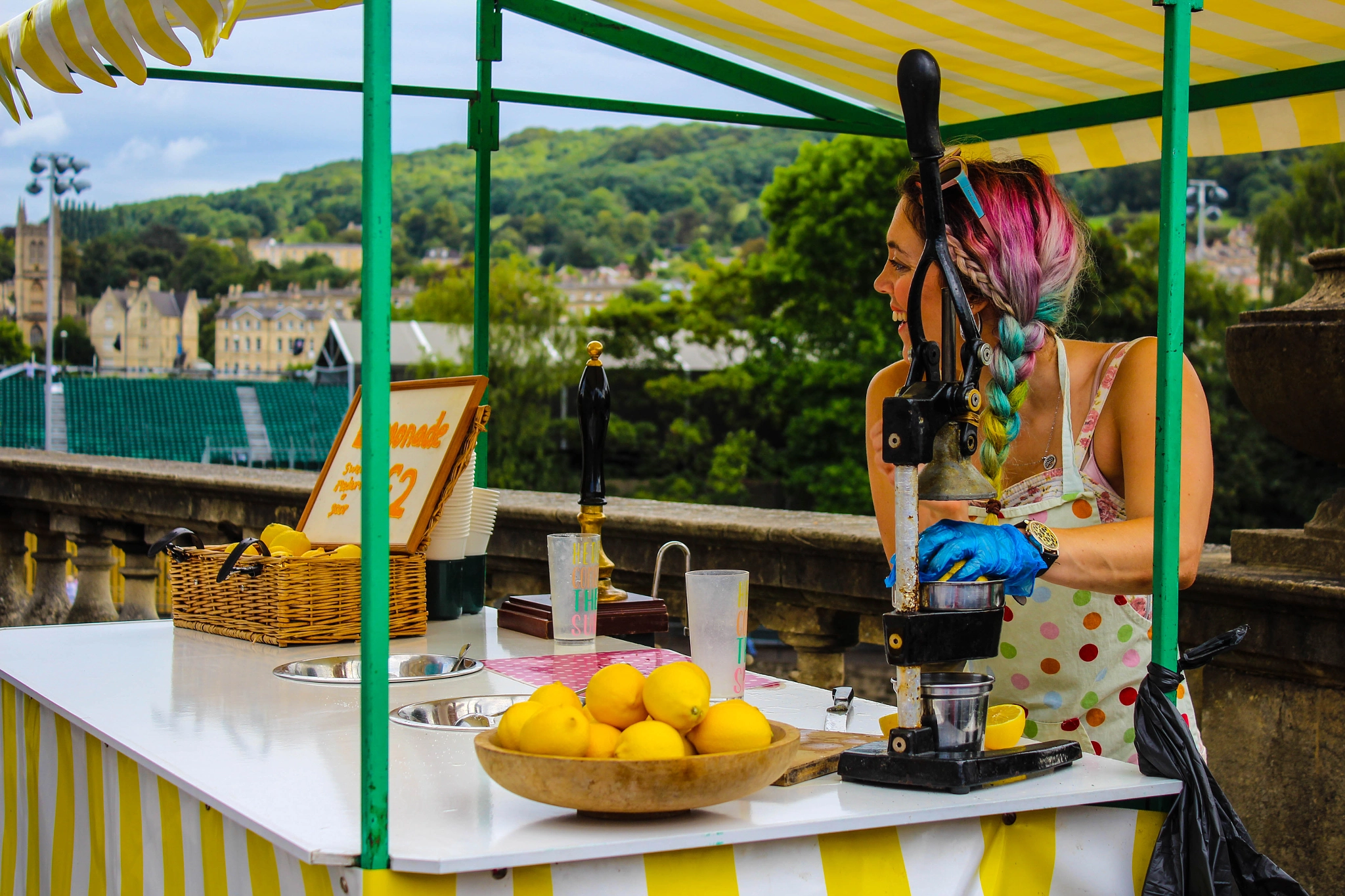 Canon EOS 1200D (EOS Rebel T5 / EOS Kiss X70 / EOS Hi) sample photo. The girl with the rainbow hair, turning lemons into lemonade photography