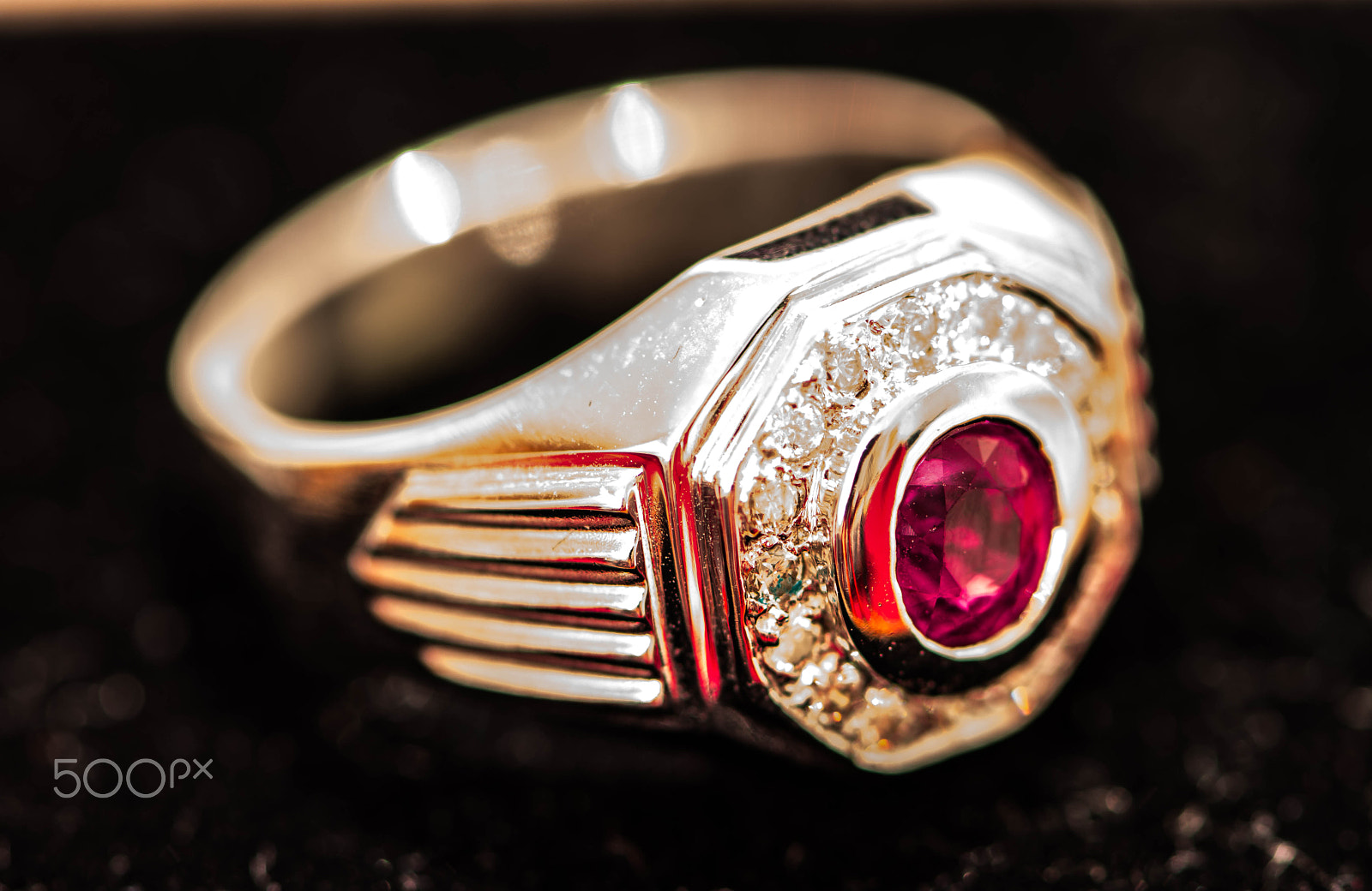 Nikon AF-S Micro-Nikkor 105mm F2.8G IF-ED VR sample photo. Ruby ring photography