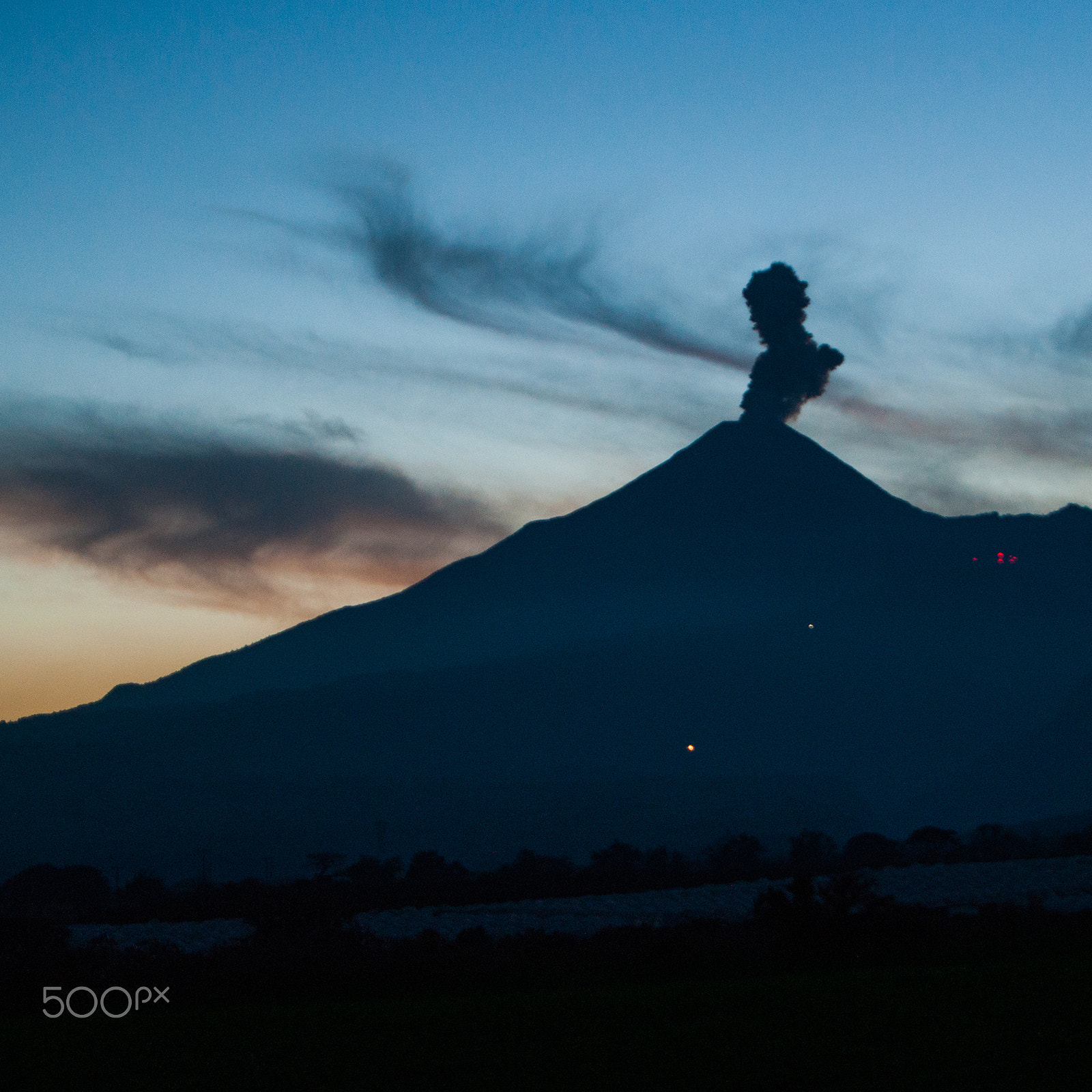 Sony Alpha DSLR-A380 + Sony DT 18-55mm F3.5-5.6 SAM sample photo. Colima's volcano throwing ashes and smoke photography