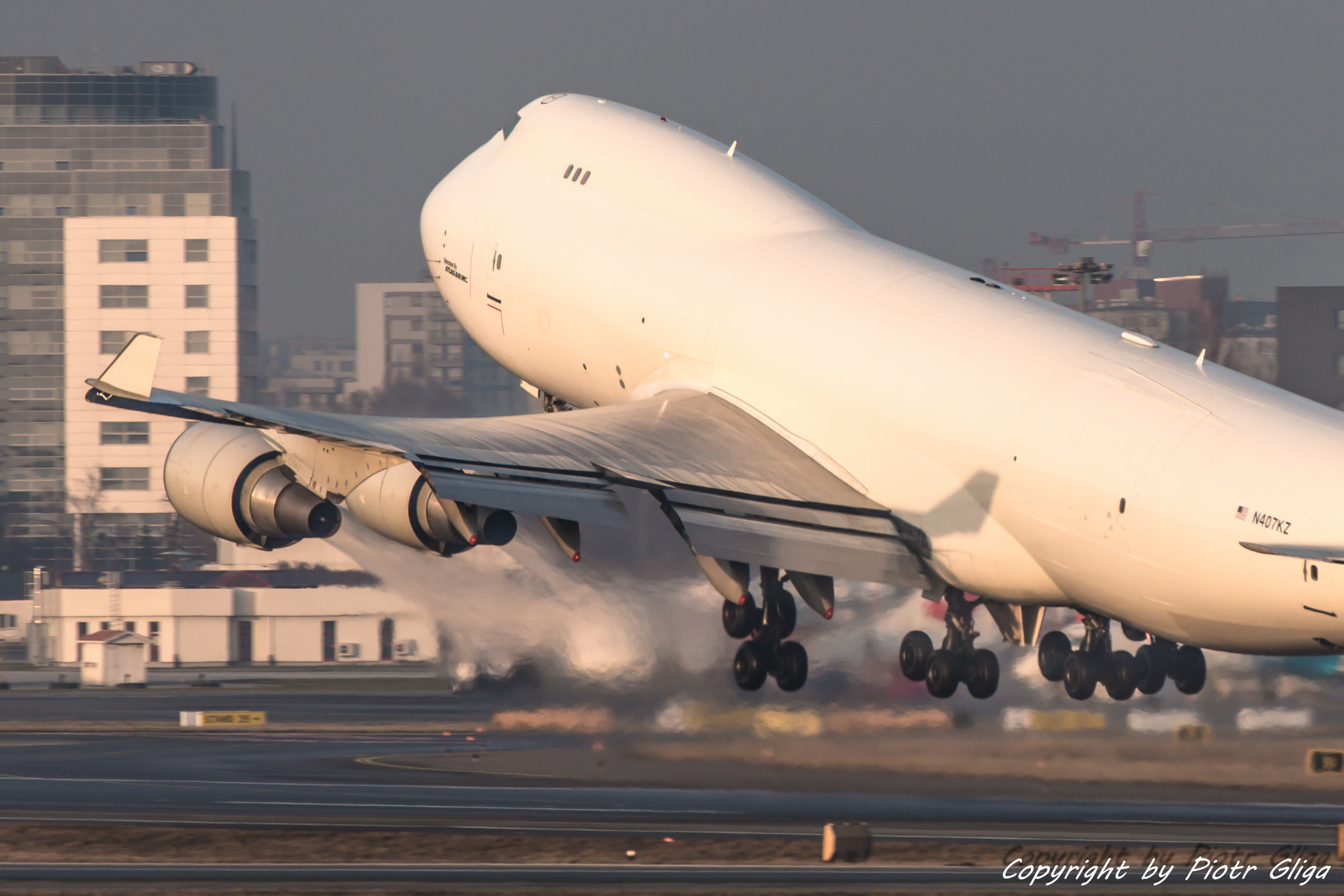 Sony a99 II sample photo. Boeing 747-400 photography