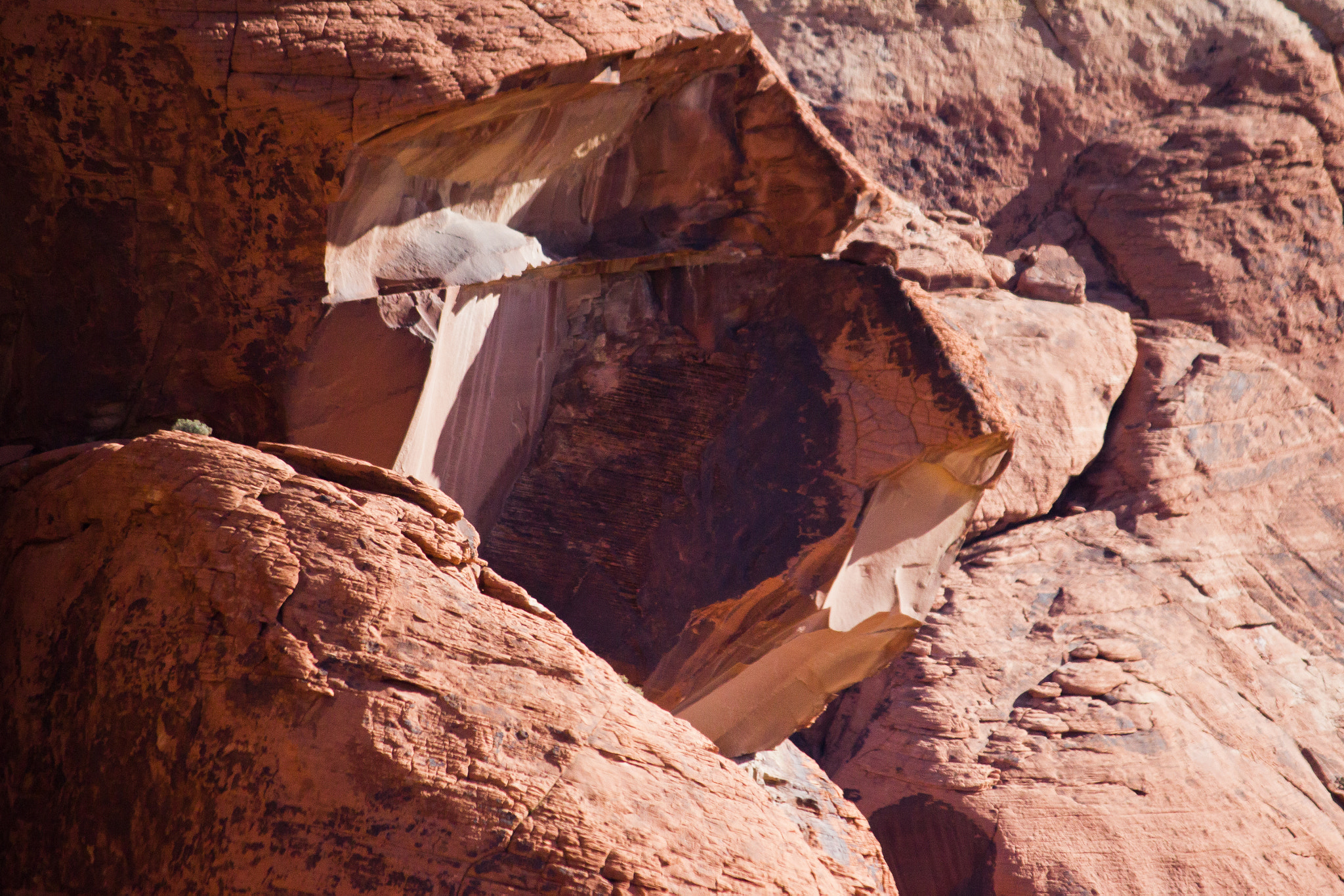 Canon EF-S 55-250mm F4-5.6 IS sample photo. Rock diamond photography