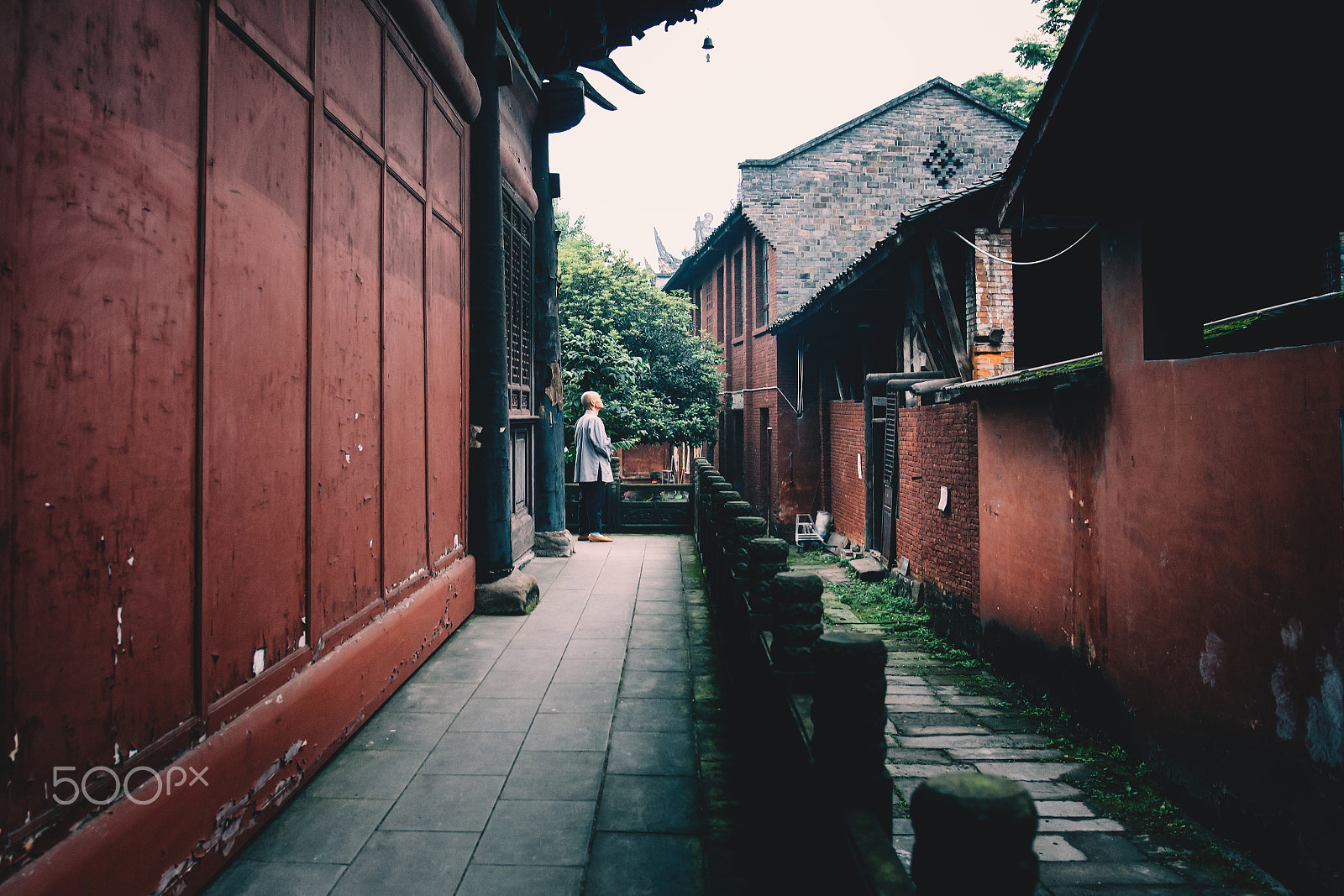 Sigma 18-35mm F1.8 DC HSM Art sample photo. Street 890# old monk photography