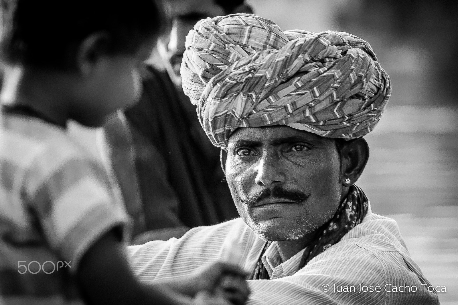 Canon EOS 400D (EOS Digital Rebel XTi / EOS Kiss Digital X) + Canon EF 70-200mm F4L USM sample photo. Udaipur, idia photography