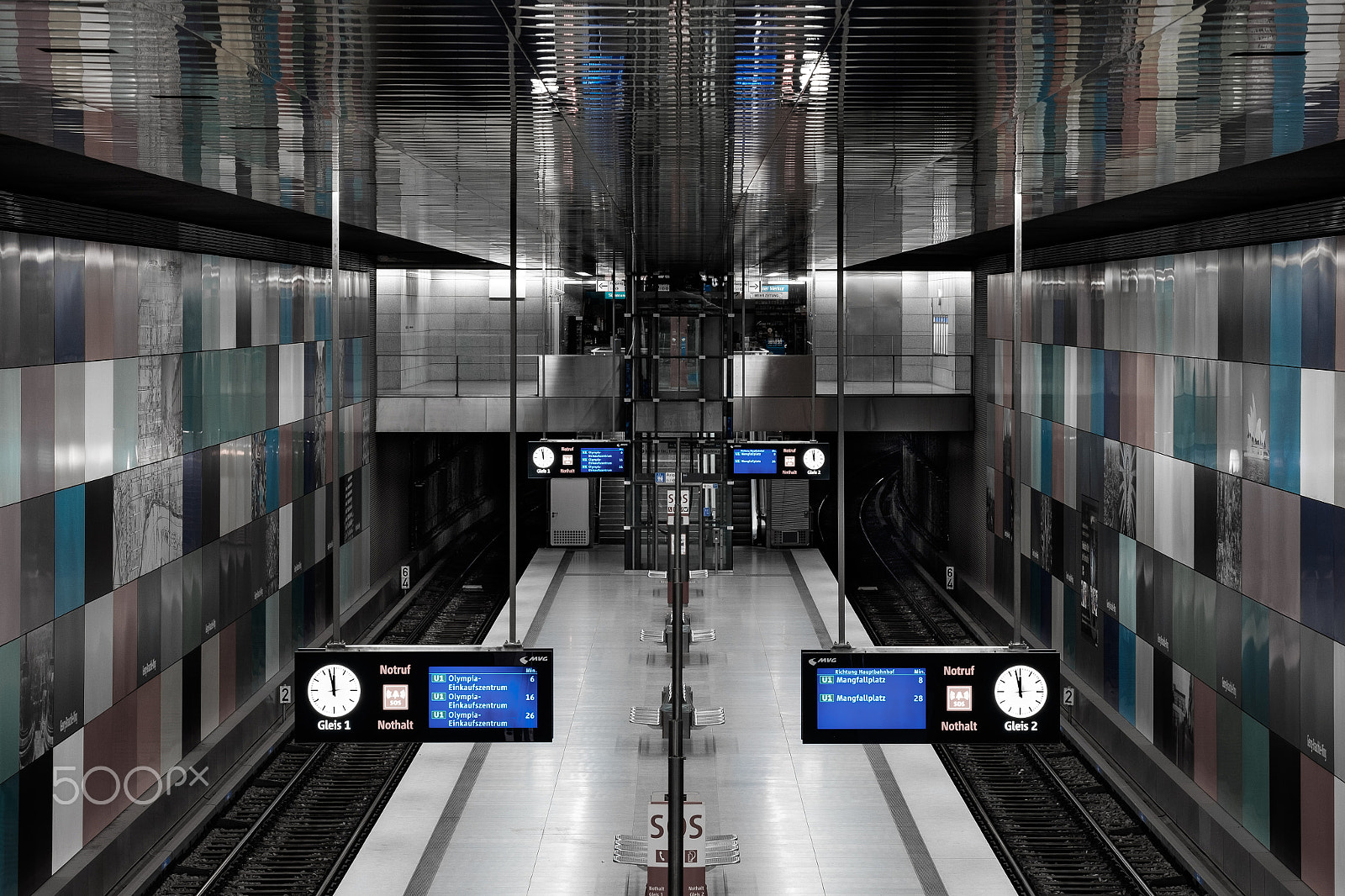 Fujifilm X-T1 + Fujifilm XF 90mm F2 R LM WR sample photo. U-bahnhof georg-brauchle-ring in münchen photography