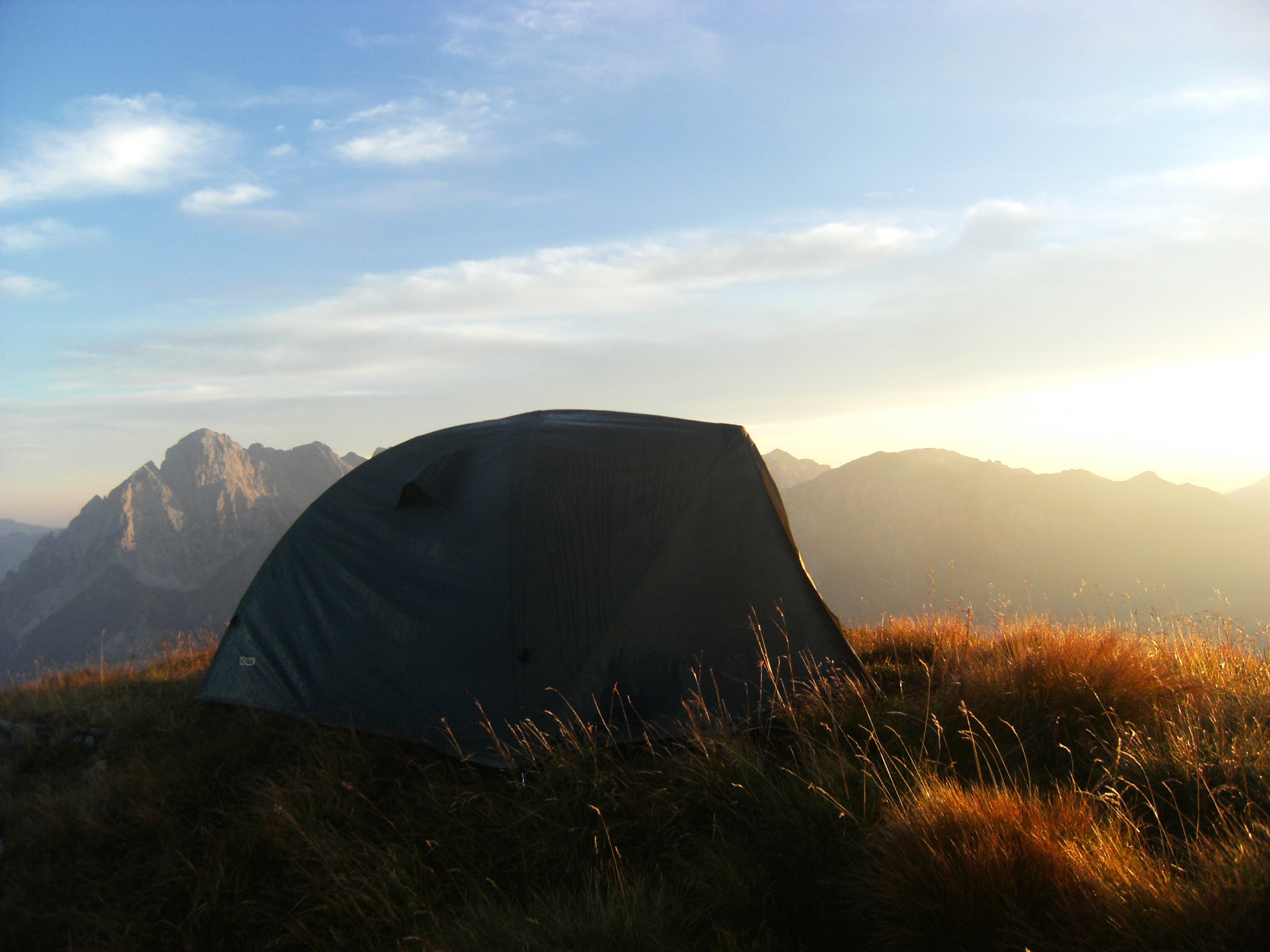 Fujifilm FinePix F480 sample photo. Camping - leobner photography