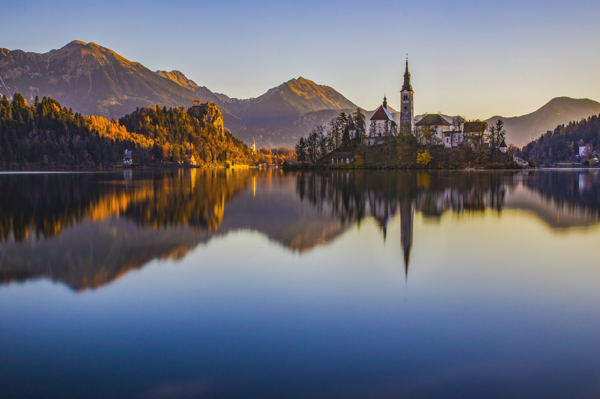 Canon EOS 70D + Sigma 24-70mm F2.8 EX DG Macro sample photo. Lake bled photography