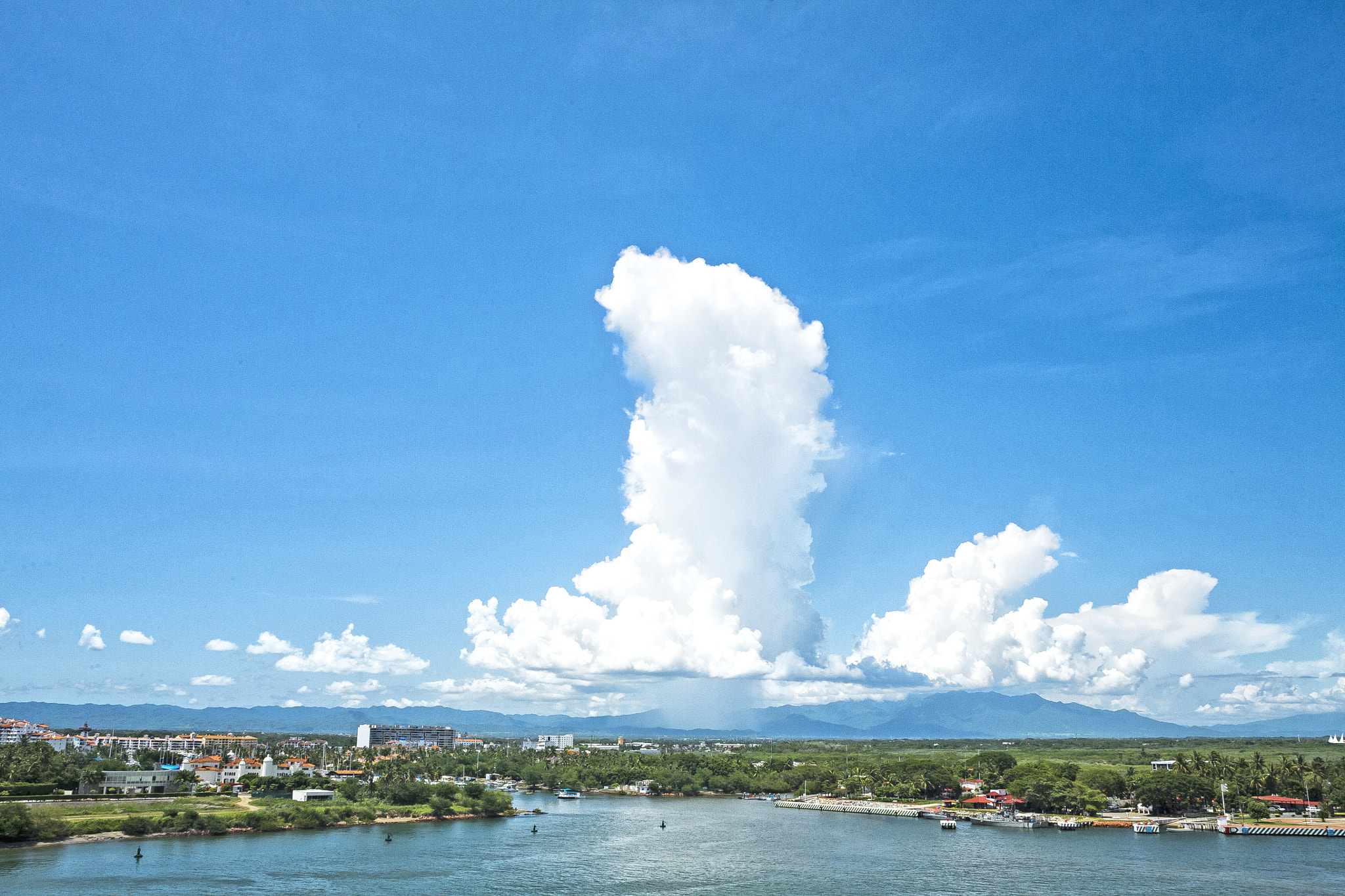 Canon EF 28-80mm f/3.5-5.6 USM sample photo. Puerto vallarta by fernandoar.com photography