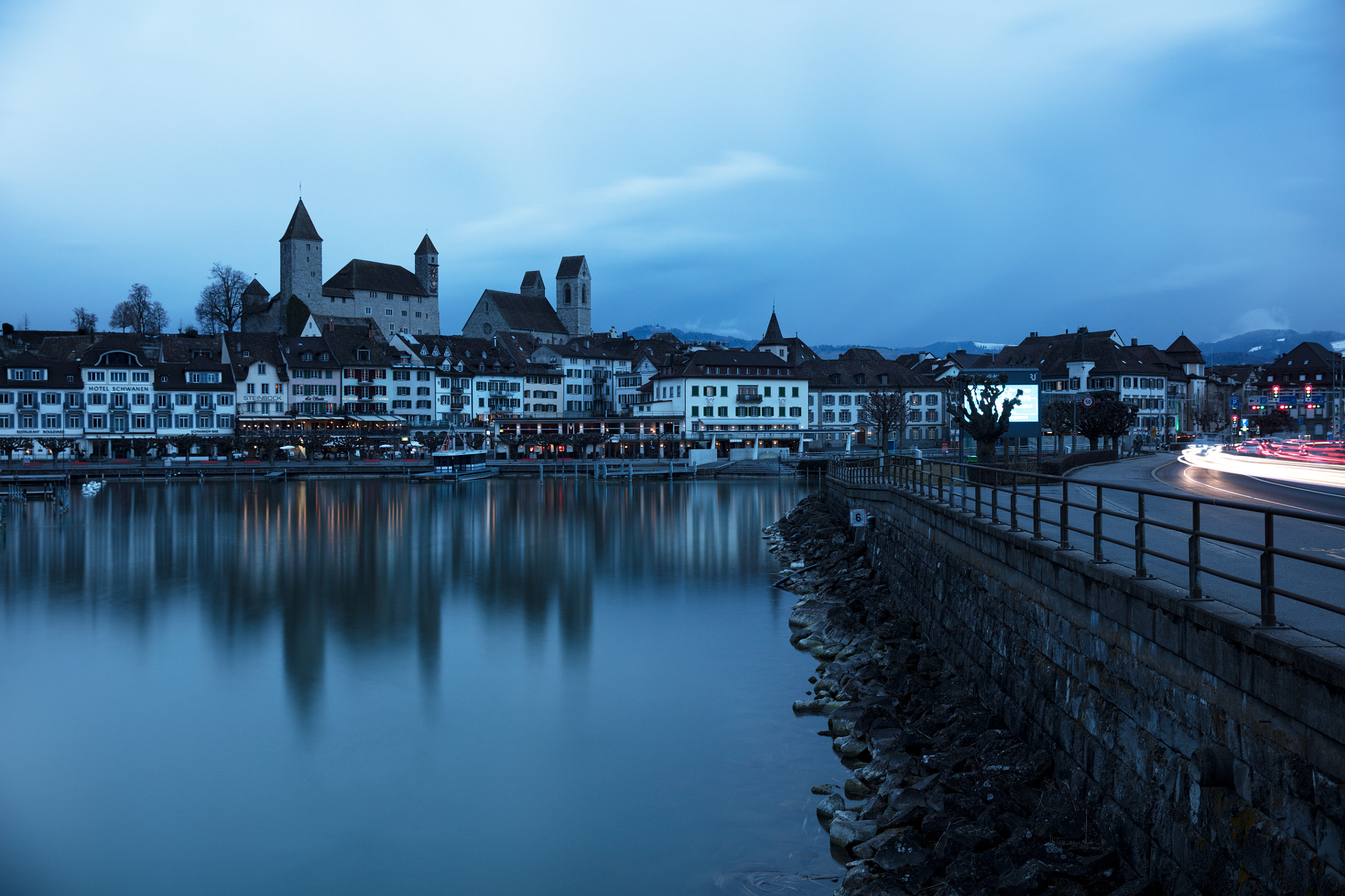Canon EOS 5DS sample photo. Rapperswil am abend photography